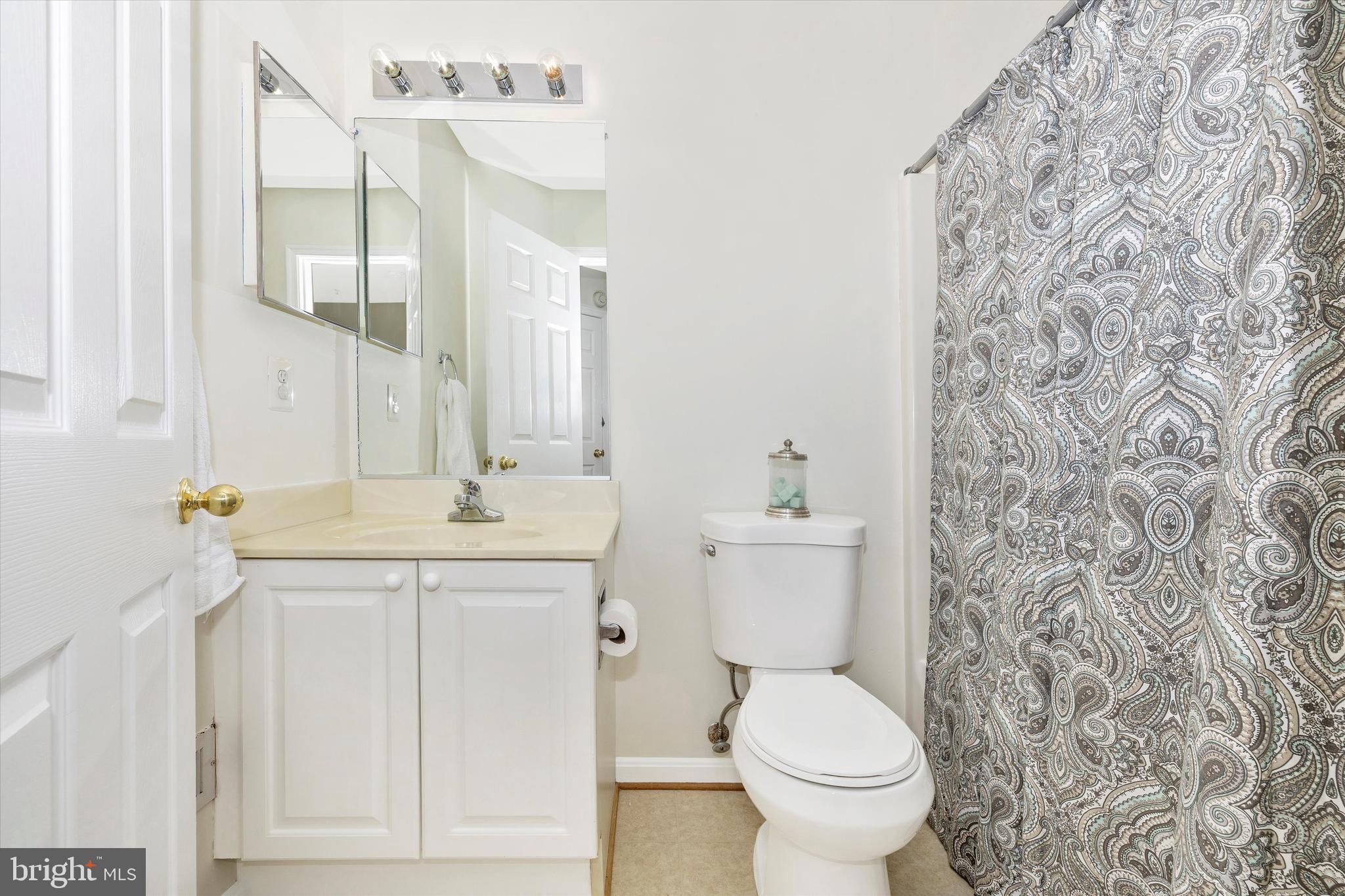 WELLINGTON TRACE - Residential