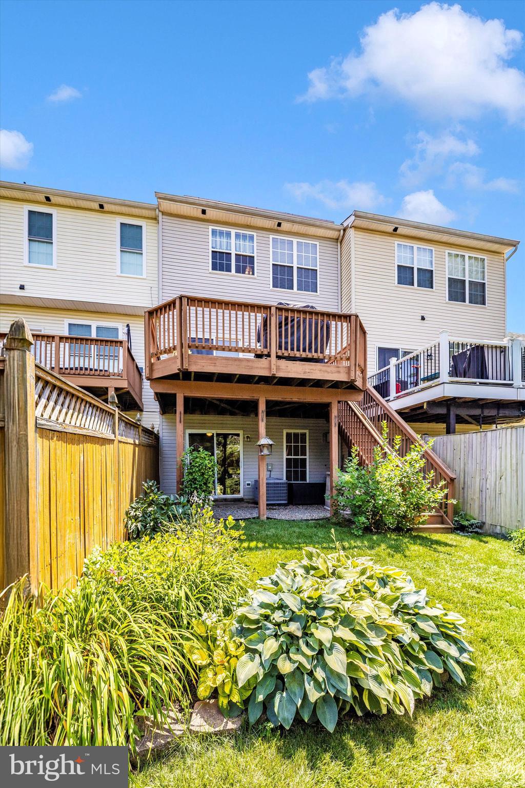 WELLINGTON TRACE - Residential