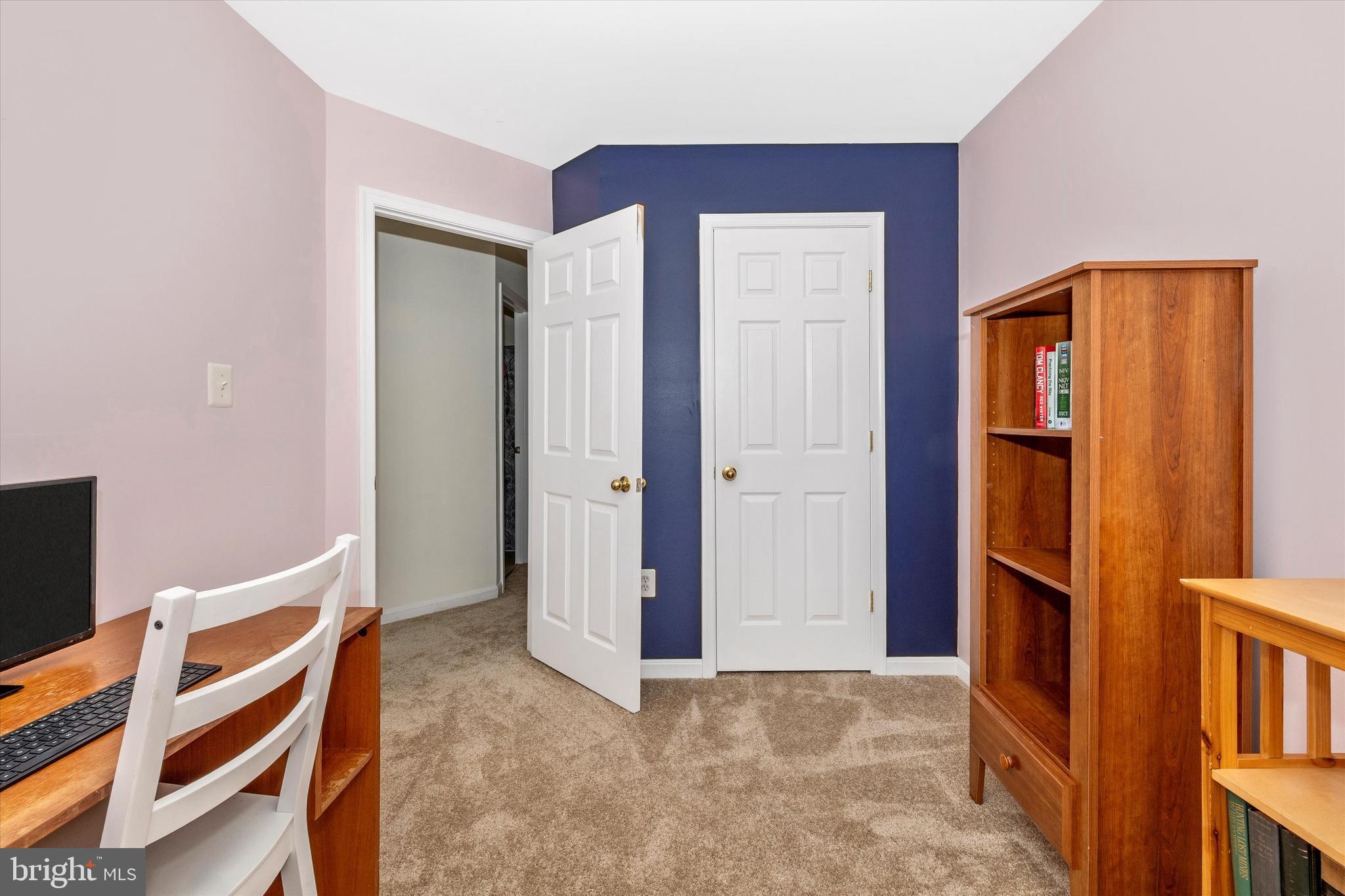 WELLINGTON TRACE - Residential