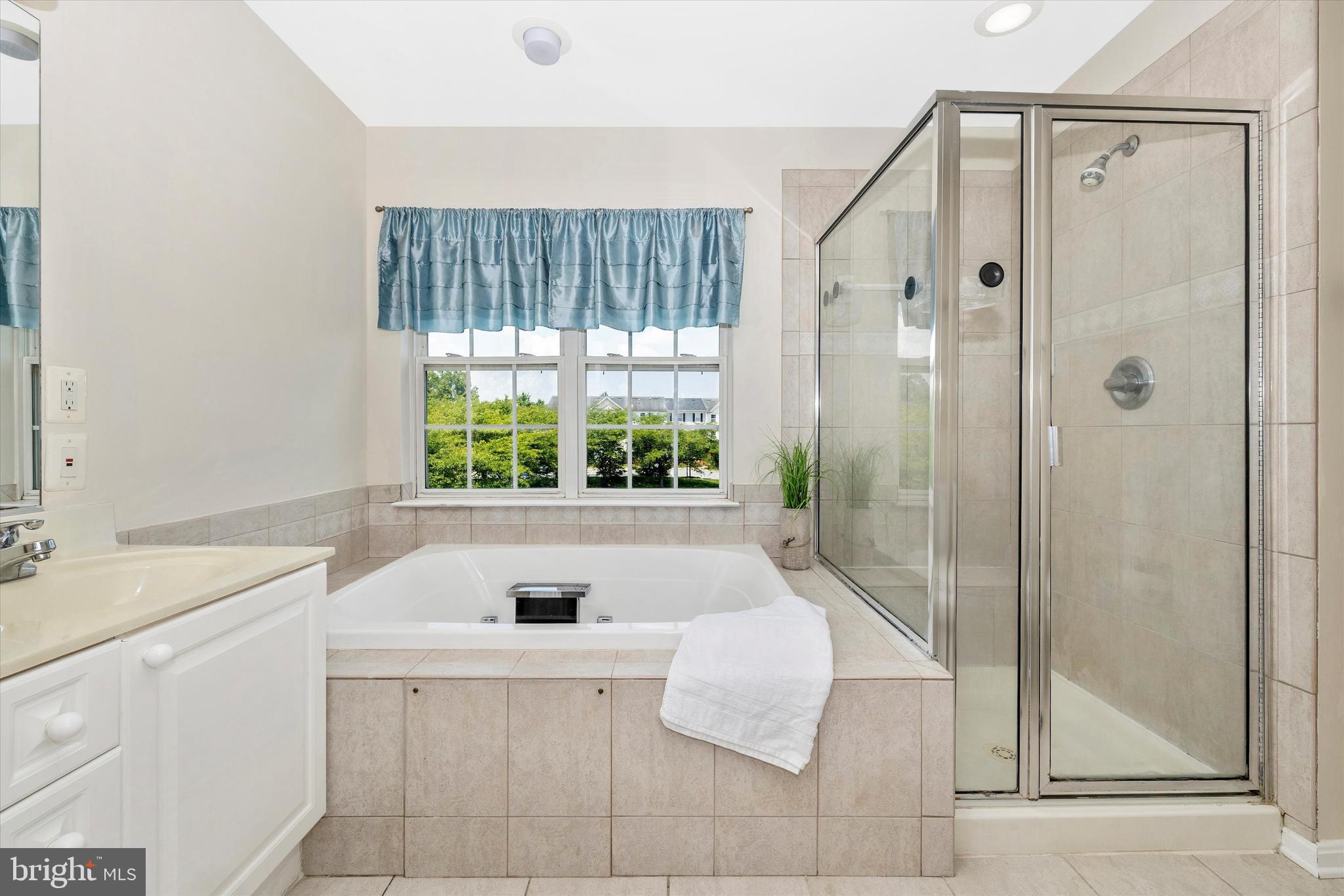 WELLINGTON TRACE - Residential