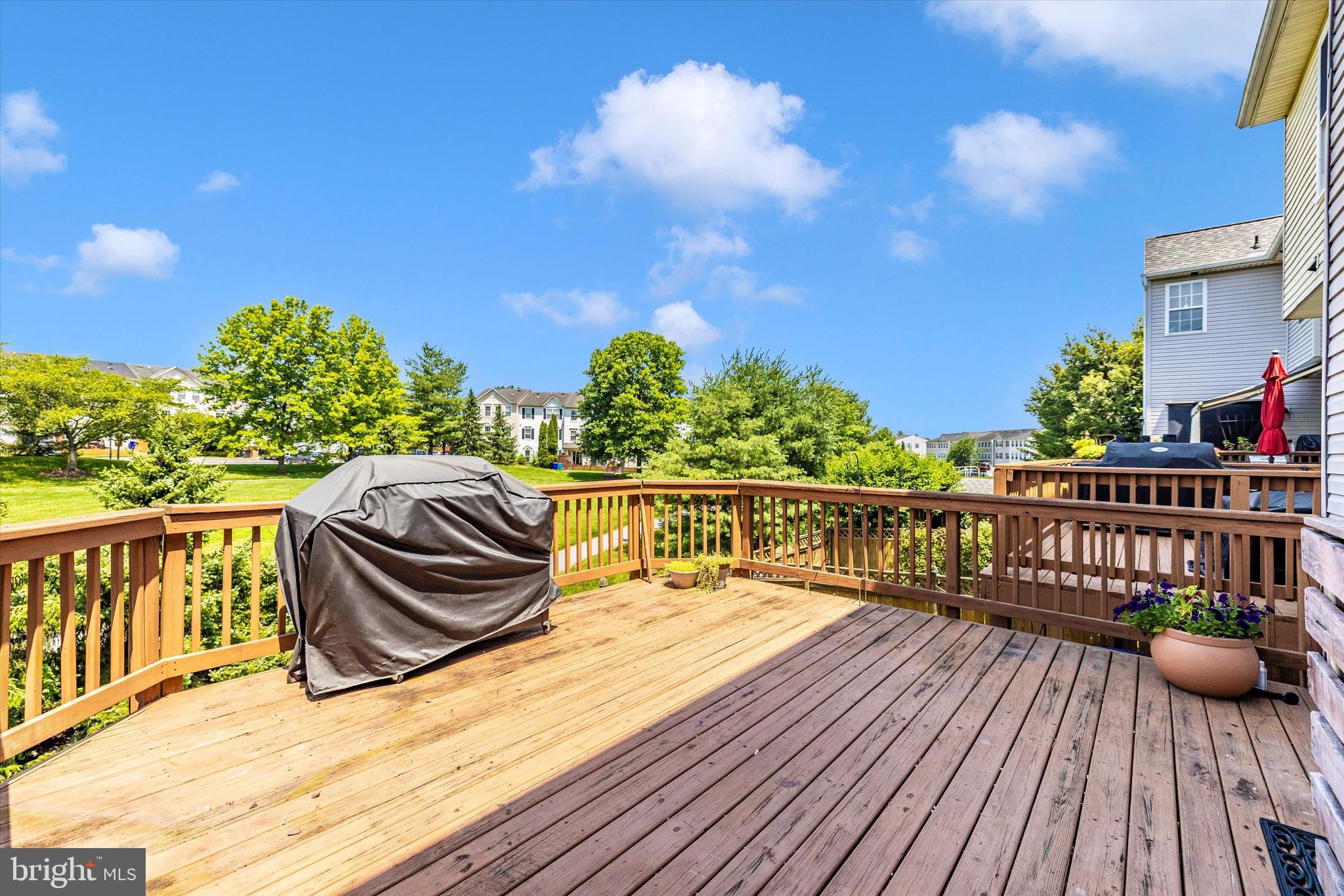 WELLINGTON TRACE - Residential