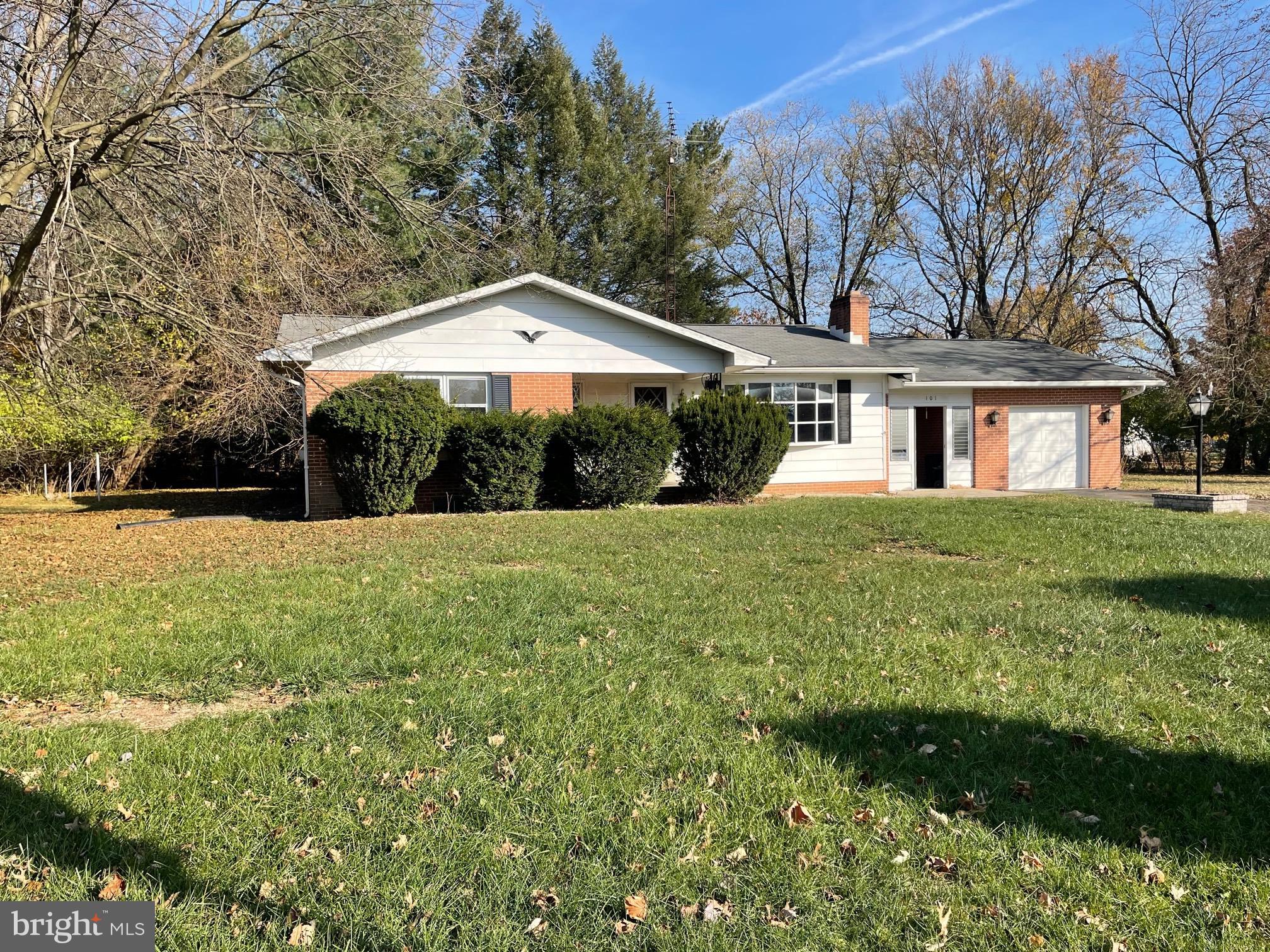 ROLLING ACRES - Residential