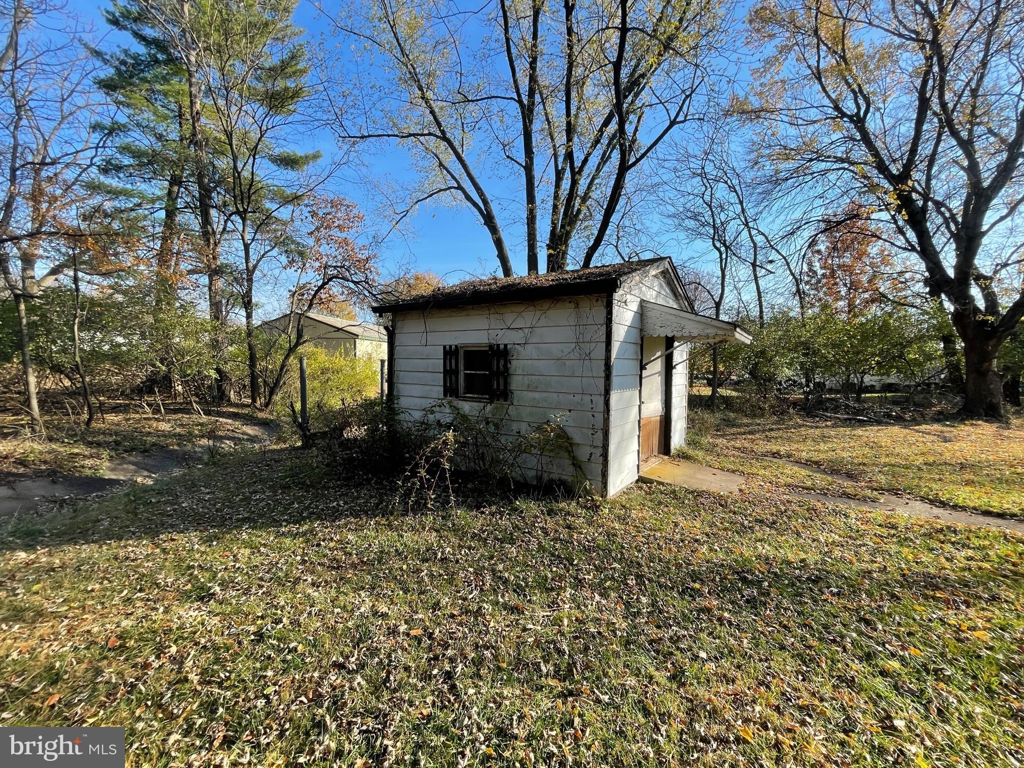 ROLLING ACRES - Residential