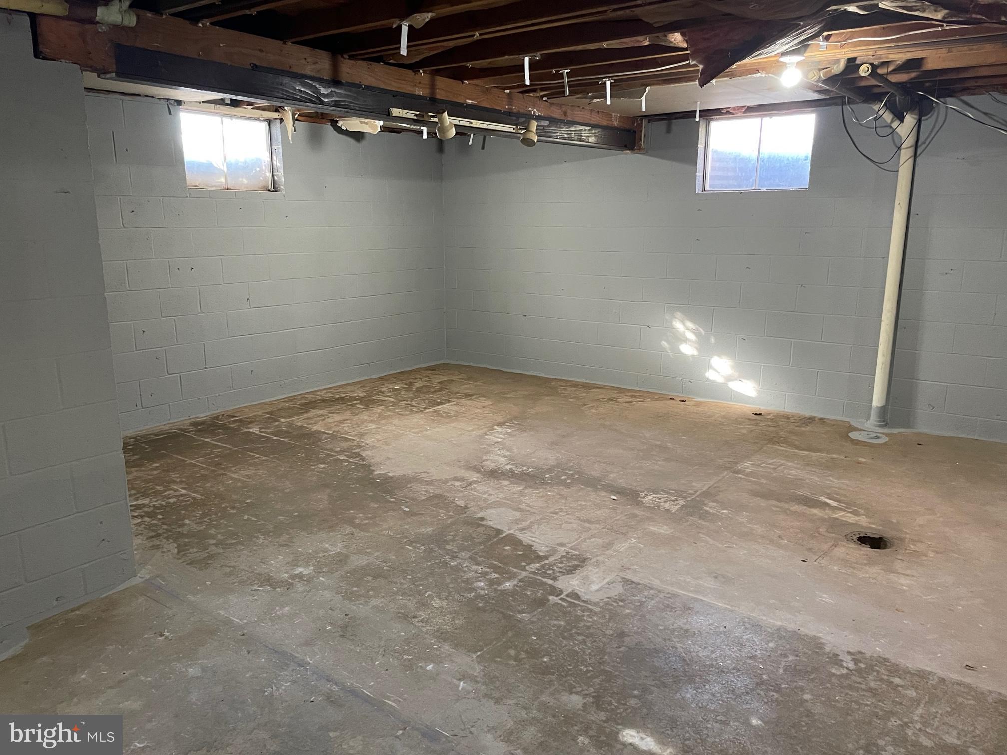 ROLLING ACRES - Residential