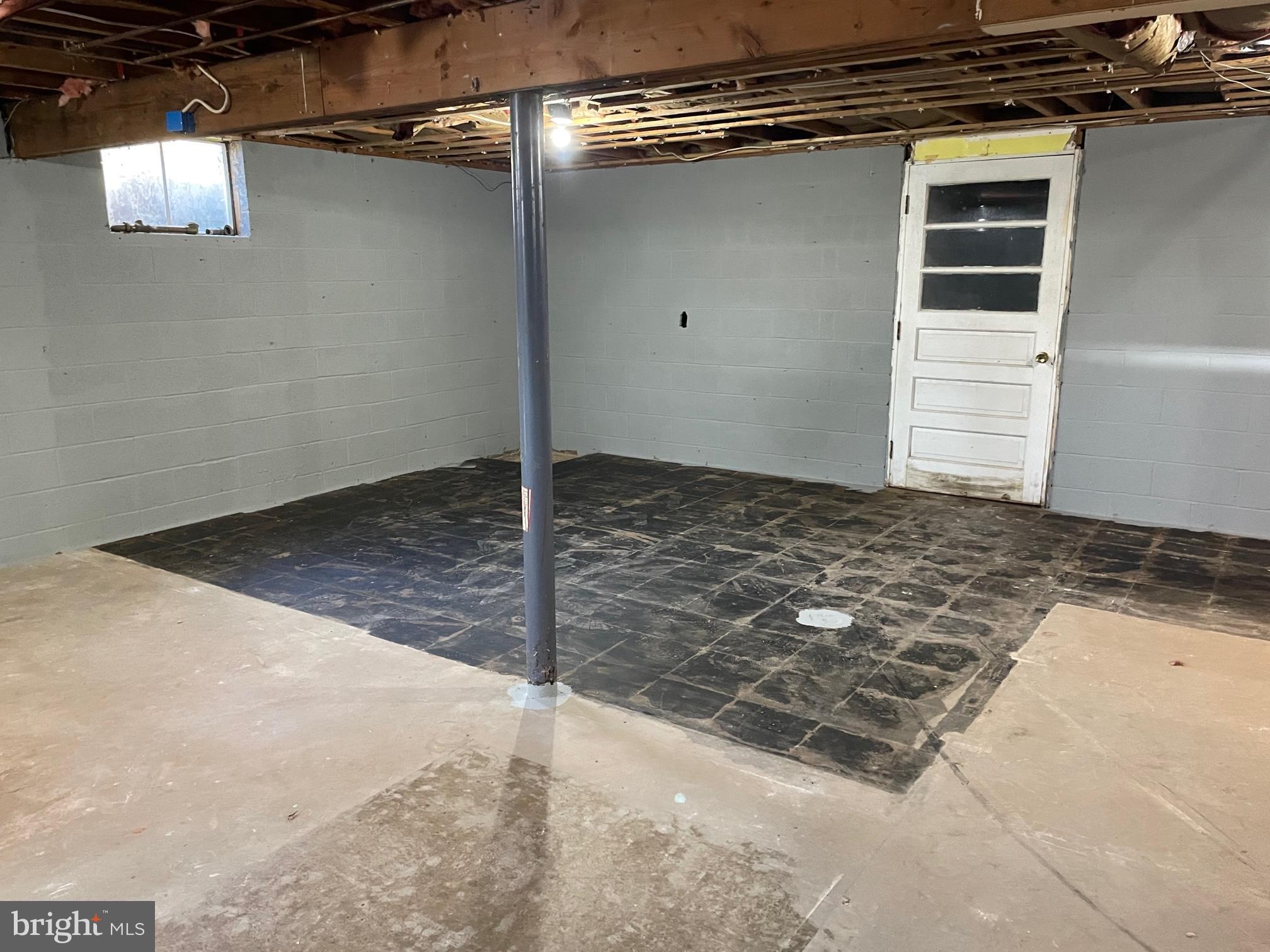 ROLLING ACRES - Residential