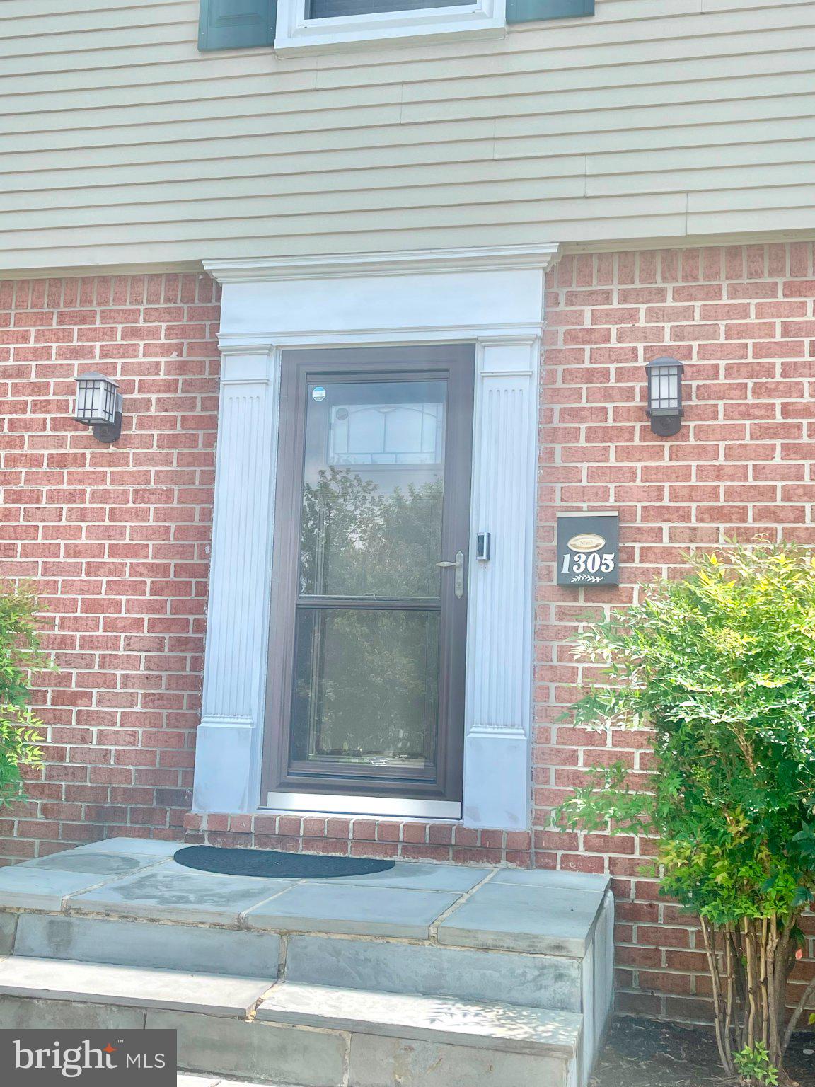 1305 PLEASANT VALLEY DRIVE