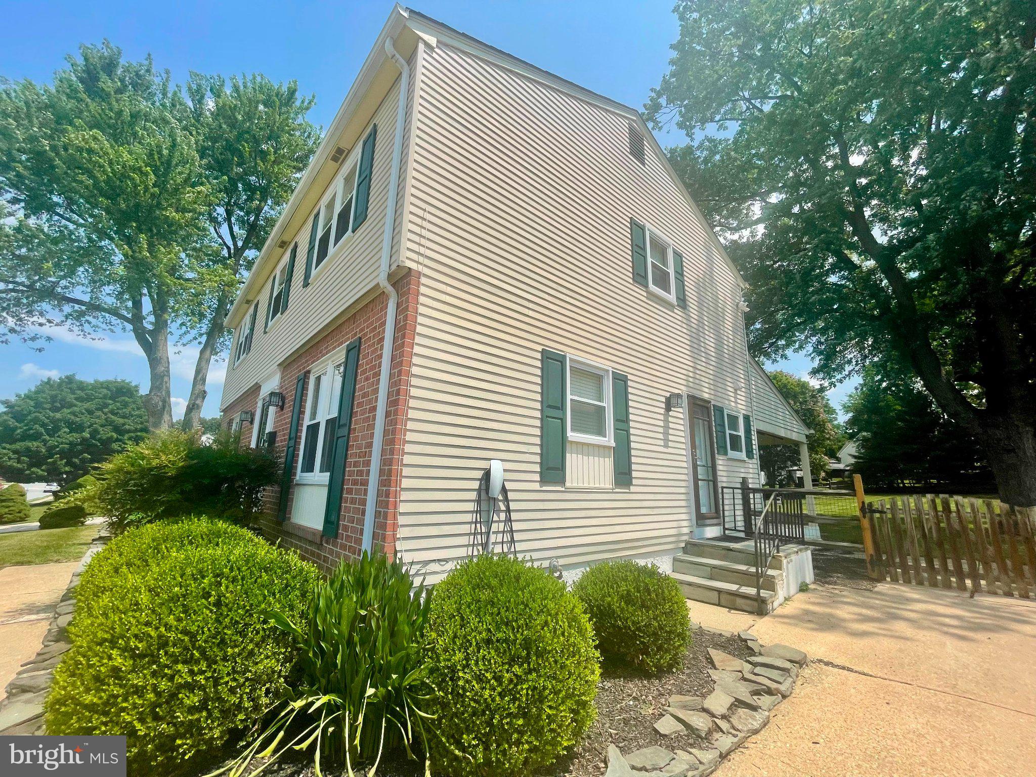 1305 PLEASANT VALLEY DRIVE