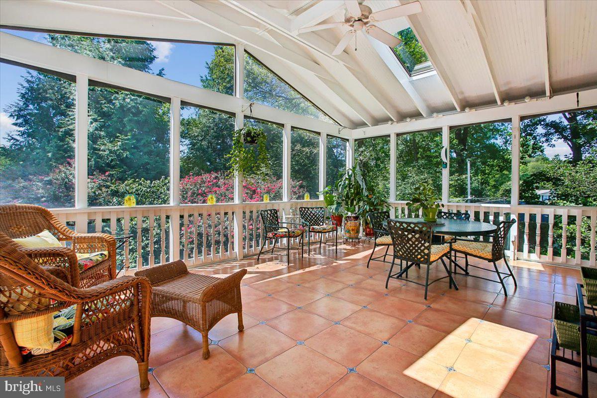 9415 CELLO COURT