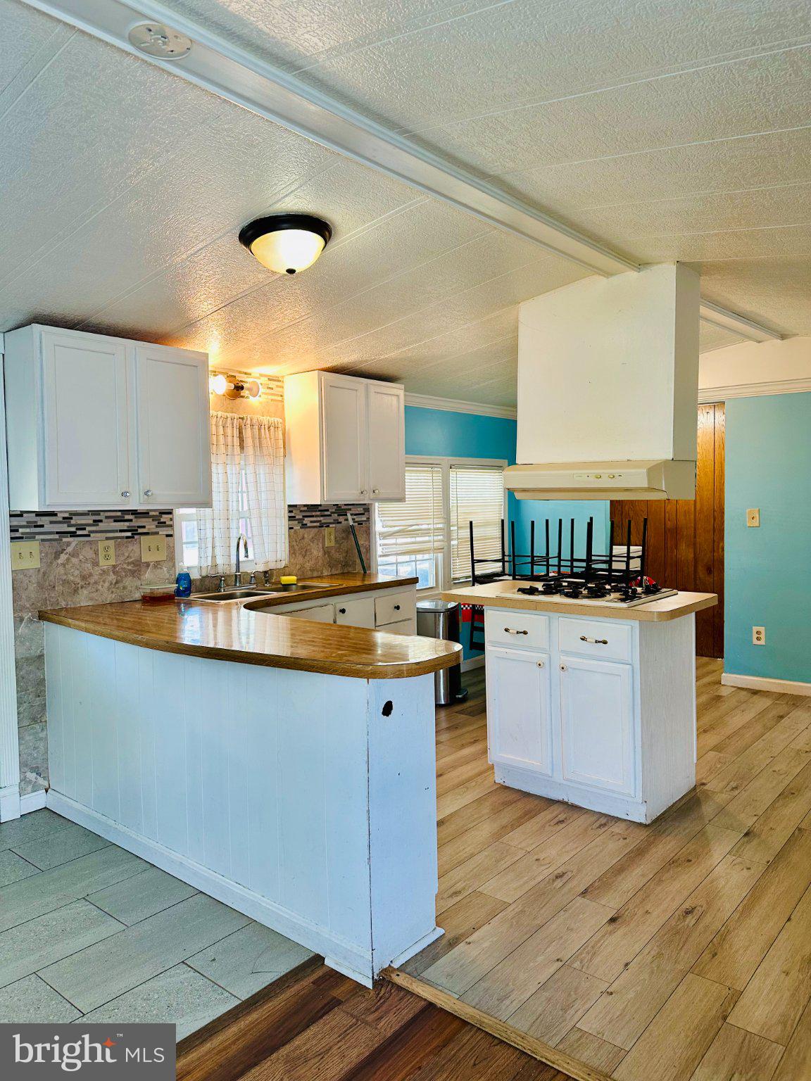 11324 LAKESIDE DRIVE 031