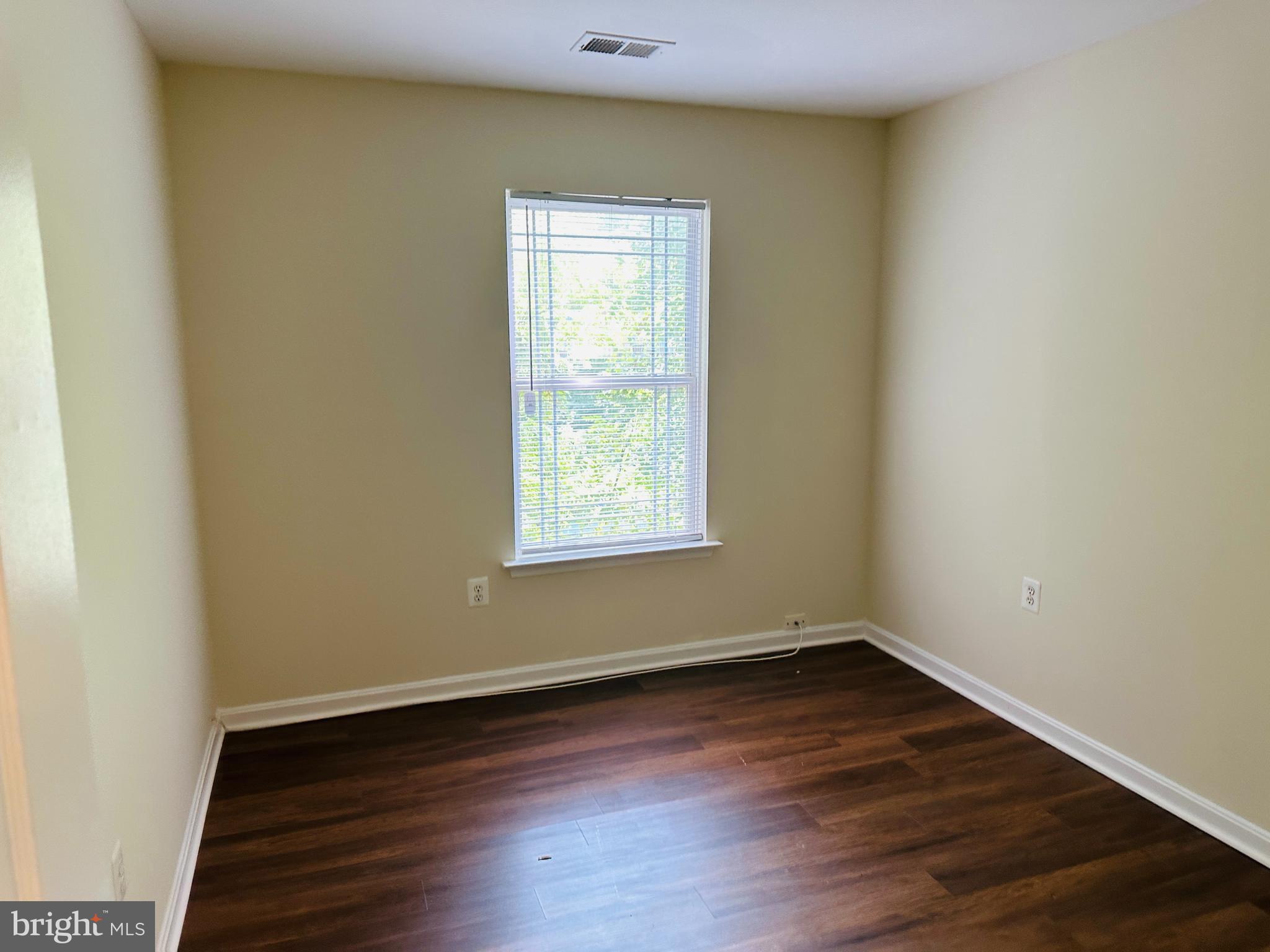 EMORY WOODS - Residential Lease