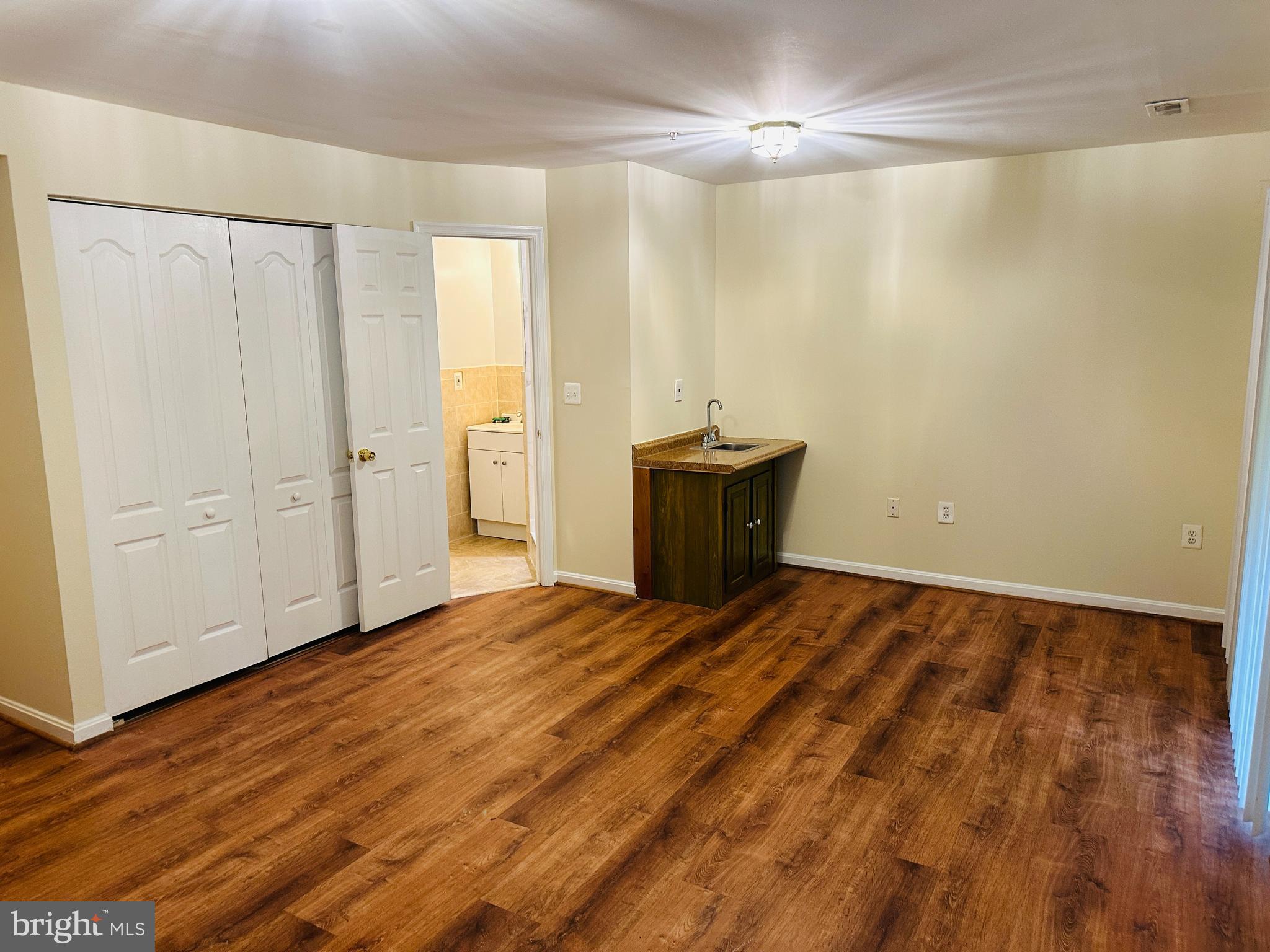 EMORY WOODS - Residential Lease