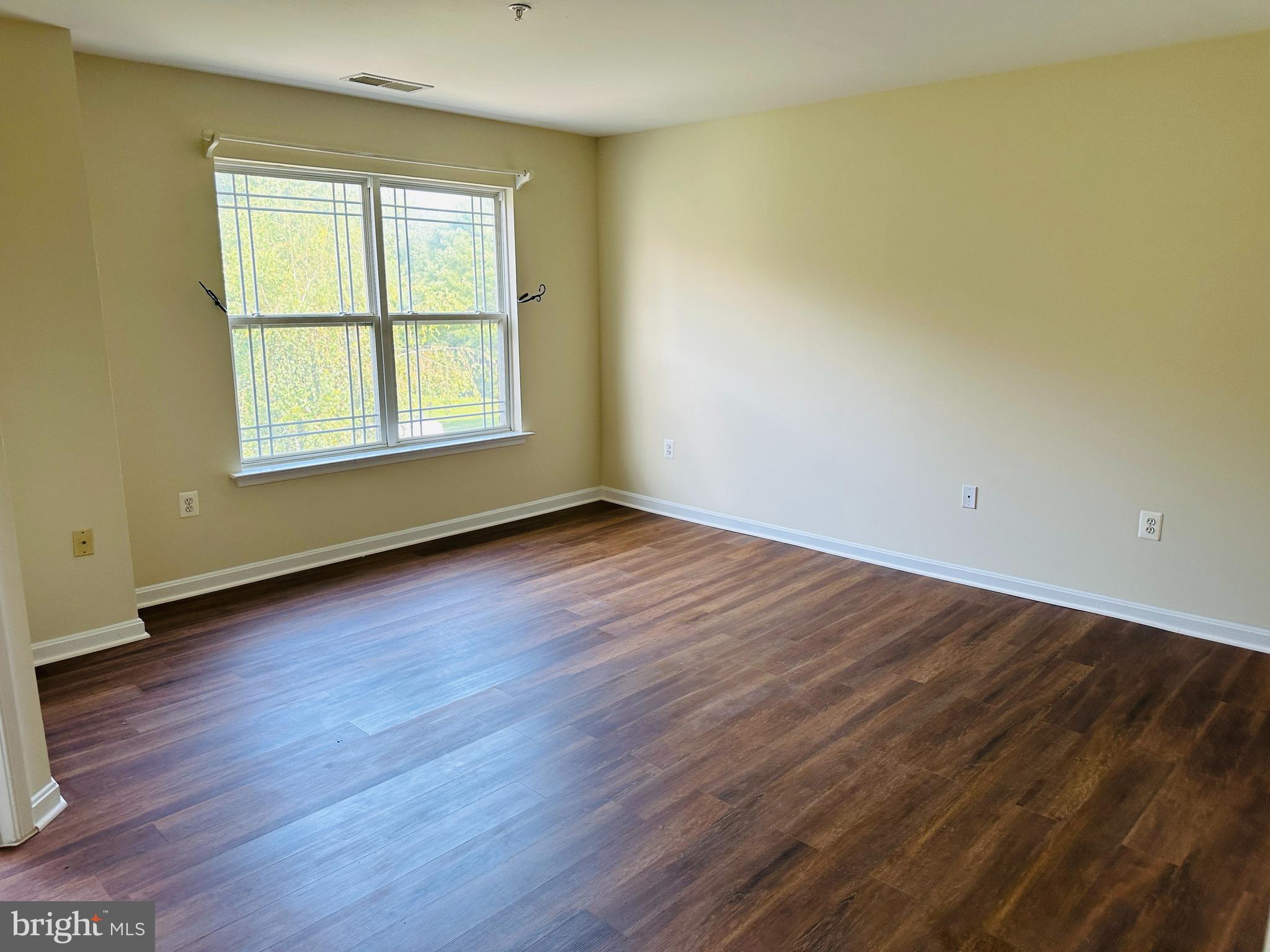 EMORY WOODS - Residential Lease