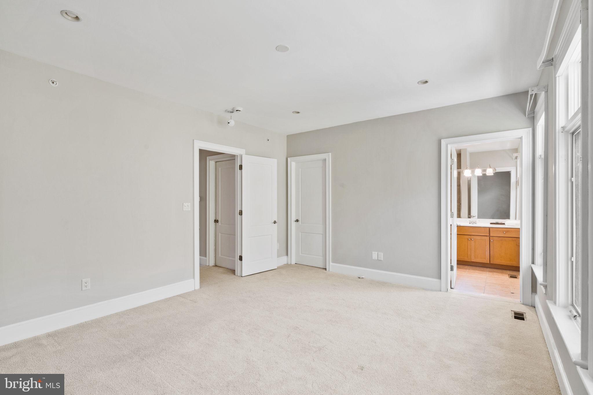 WATERVIEW PLACE - Residential