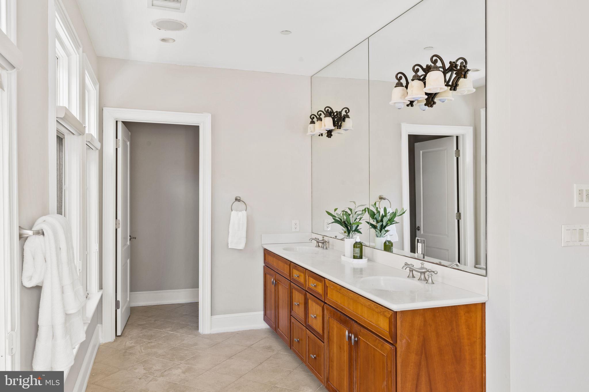 WATERVIEW PLACE - Residential