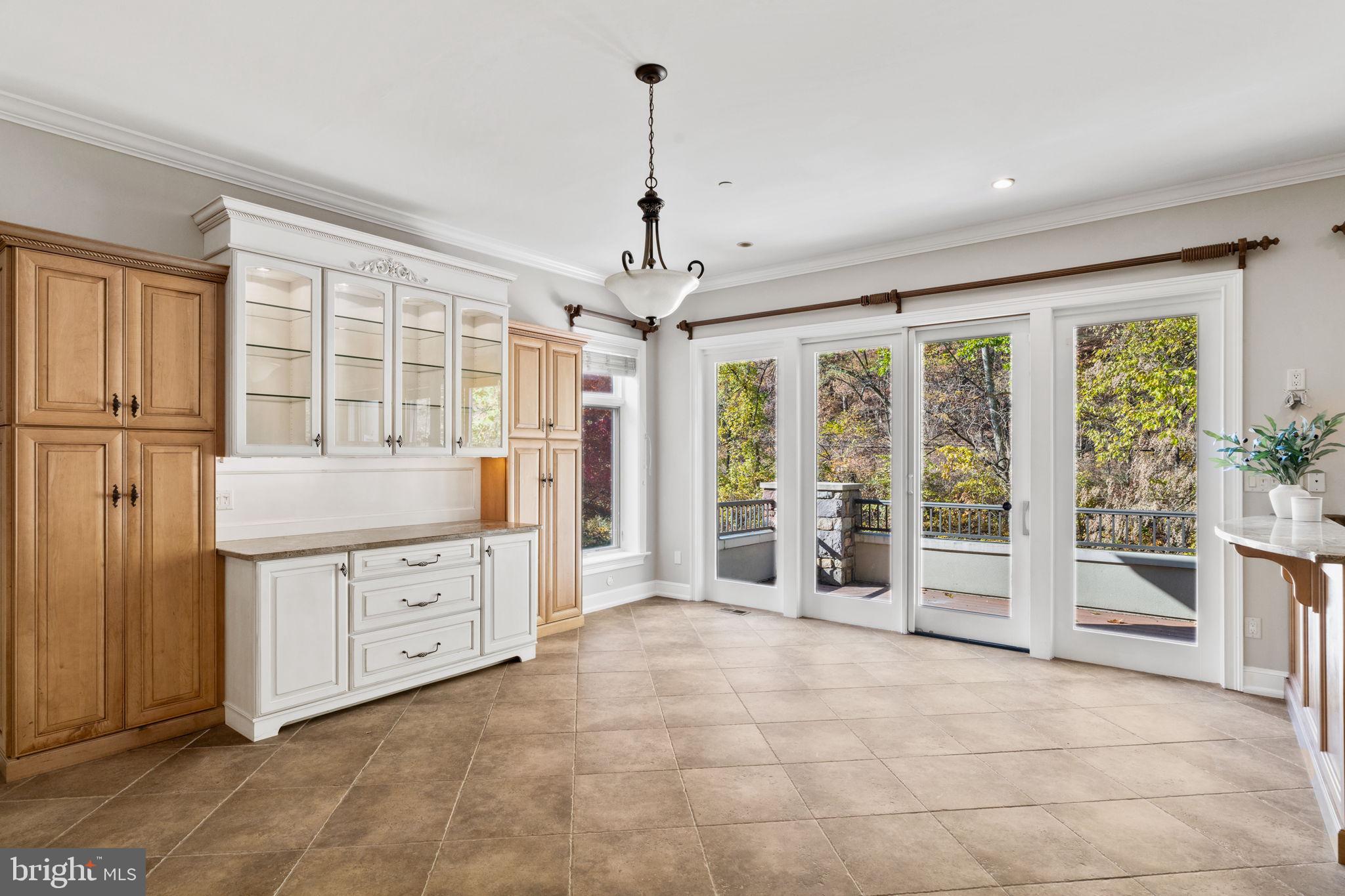 WATERVIEW PLACE - Residential