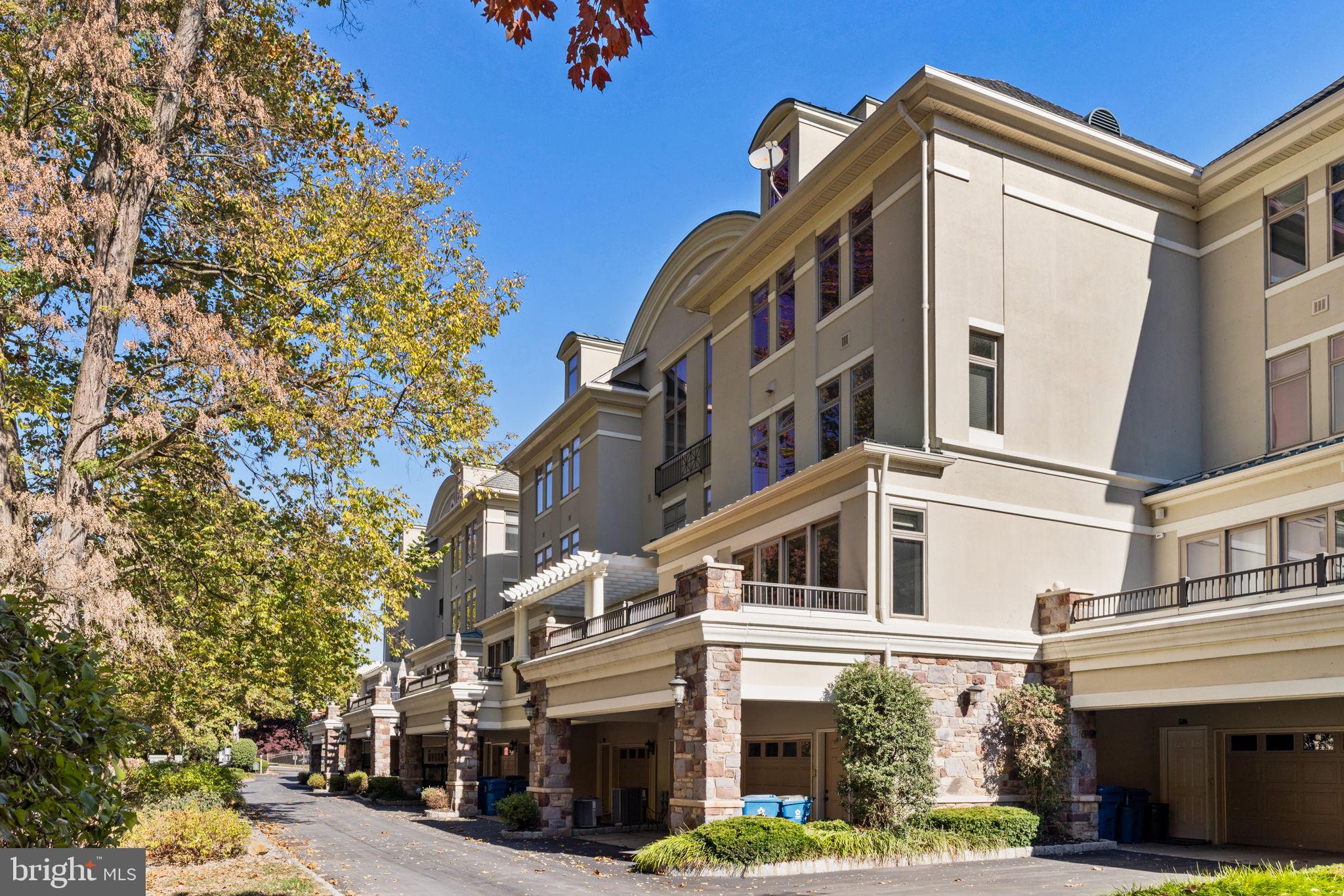 WATERVIEW PLACE - Residential