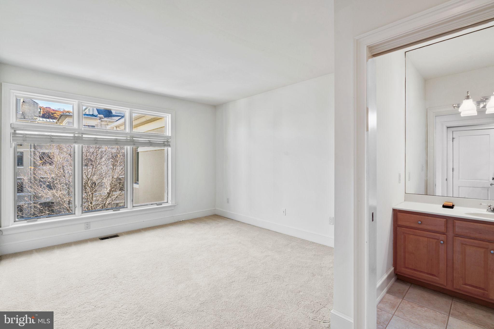 WATERVIEW PLACE - Residential