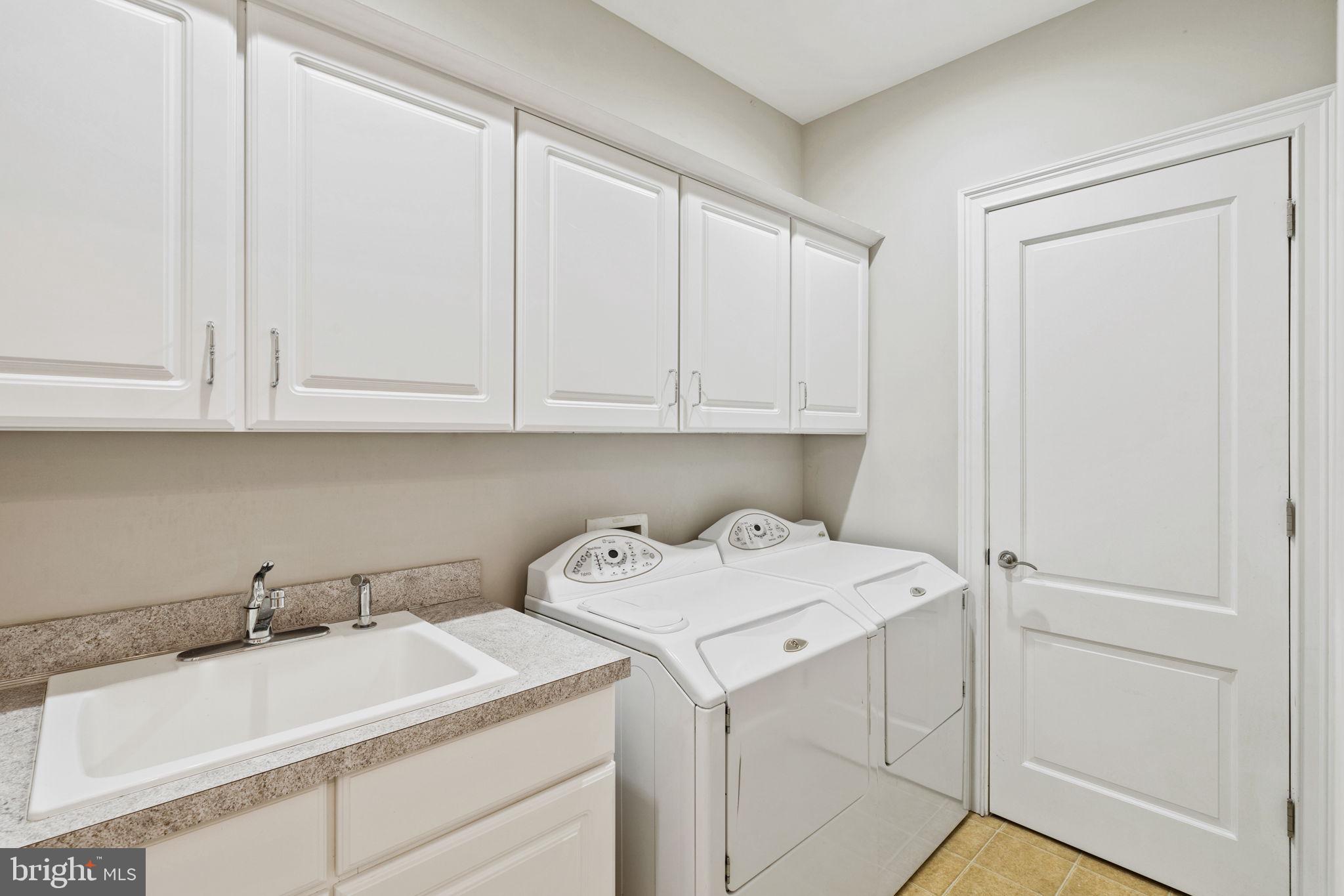 WATERVIEW PLACE - Residential