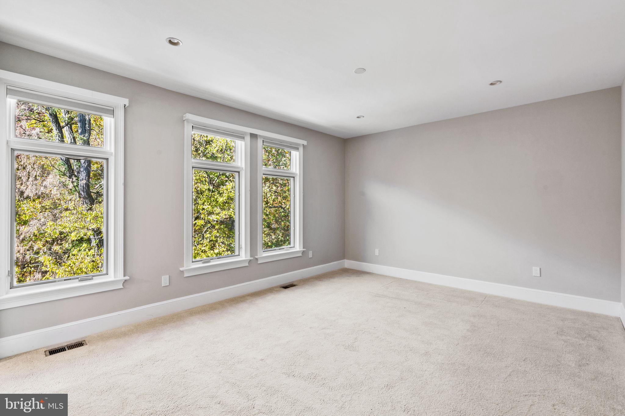 WATERVIEW PLACE - Residential