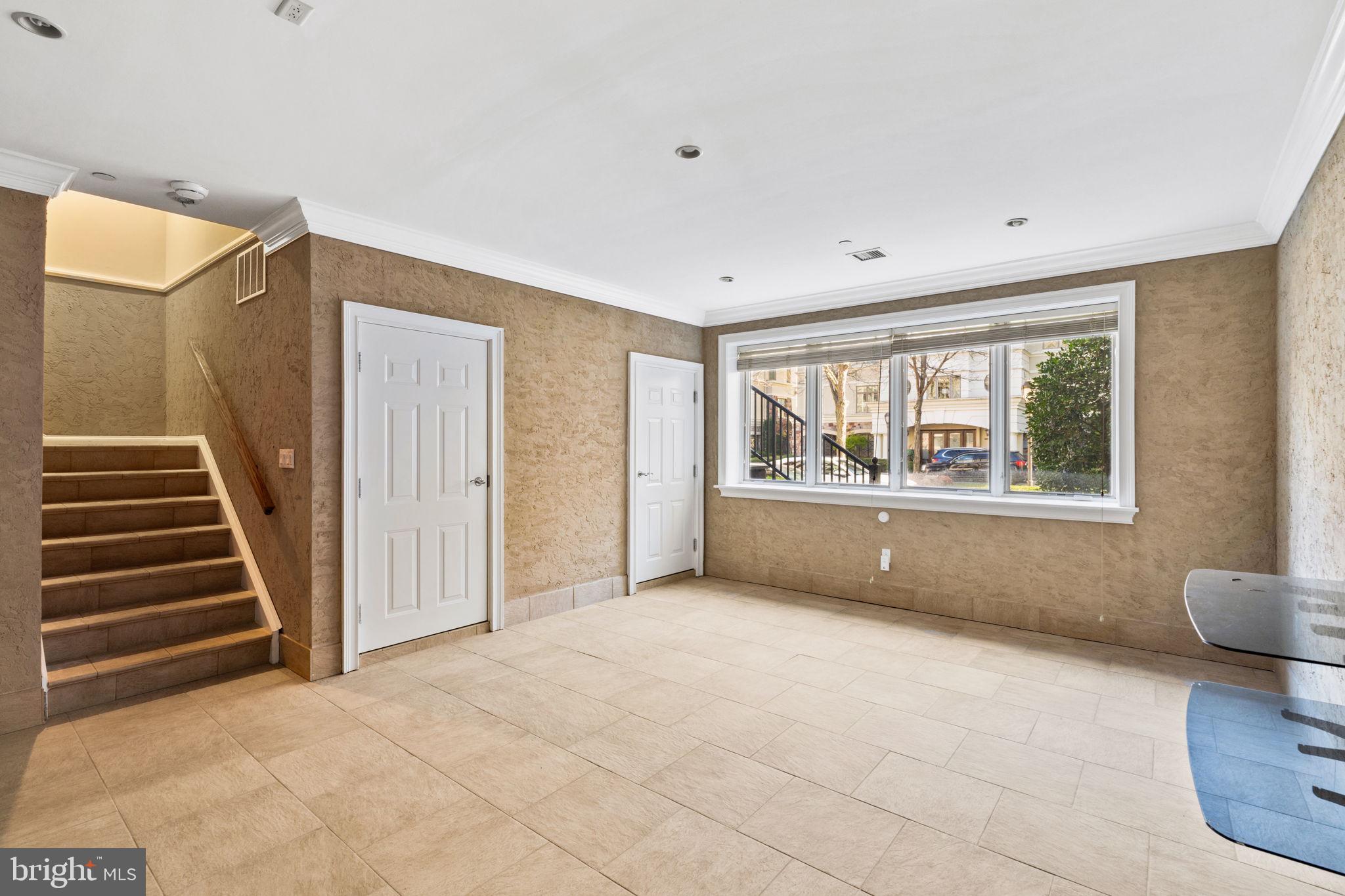 WATERVIEW PLACE - Residential