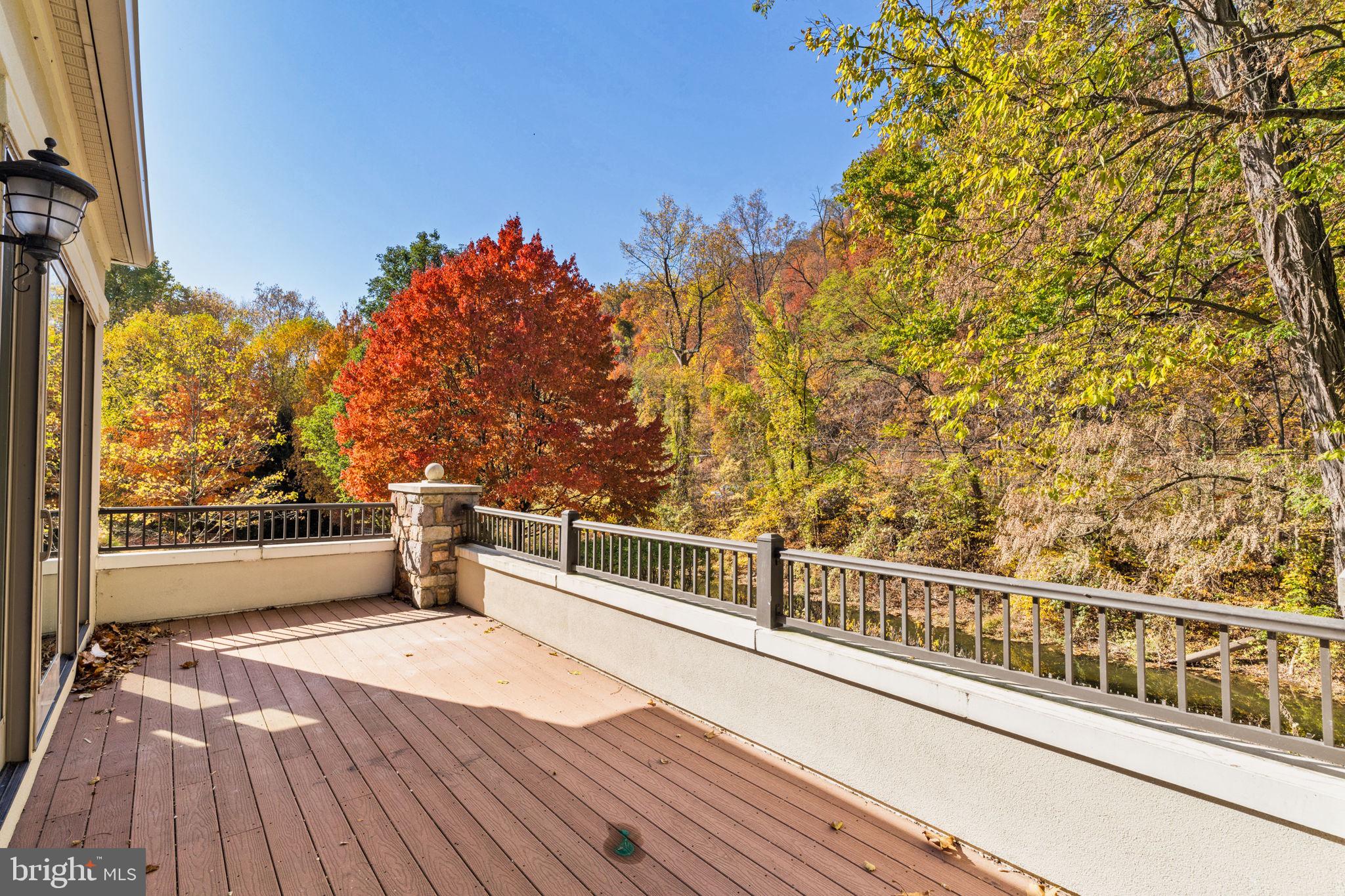 WATERVIEW PLACE - Residential