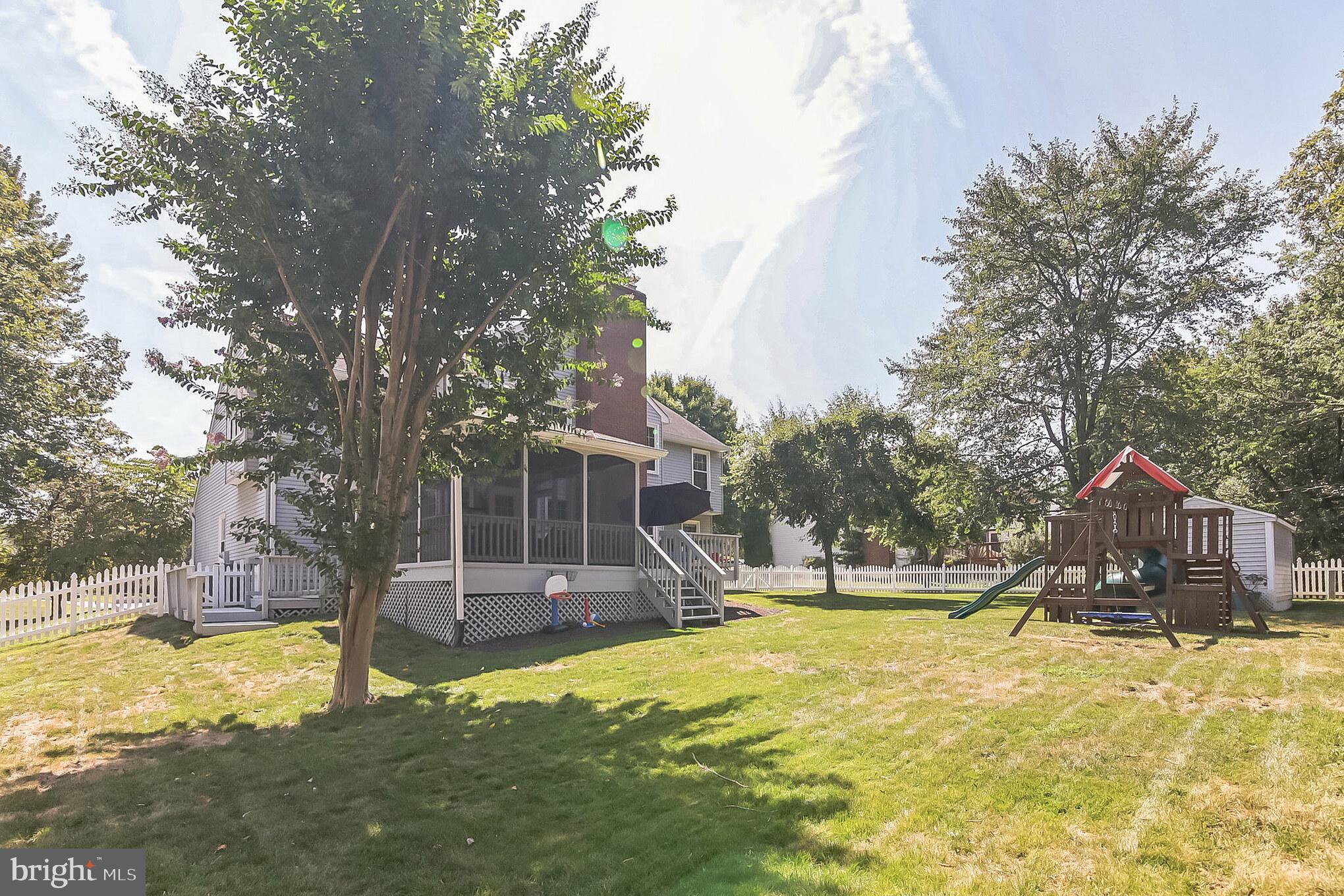 FOX POINT - Residential