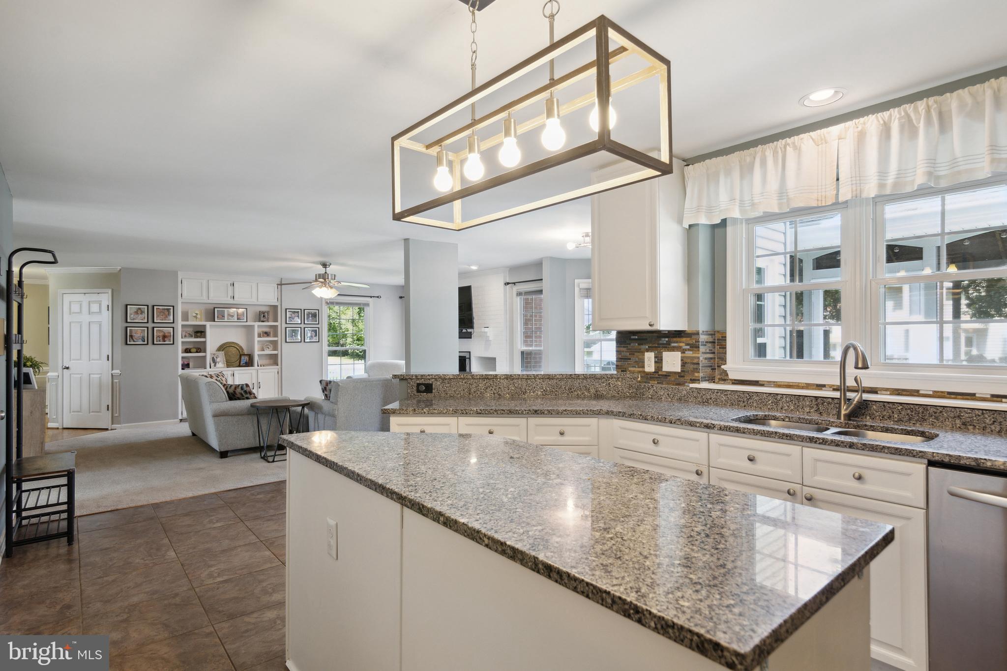 FOX POINT - Residential