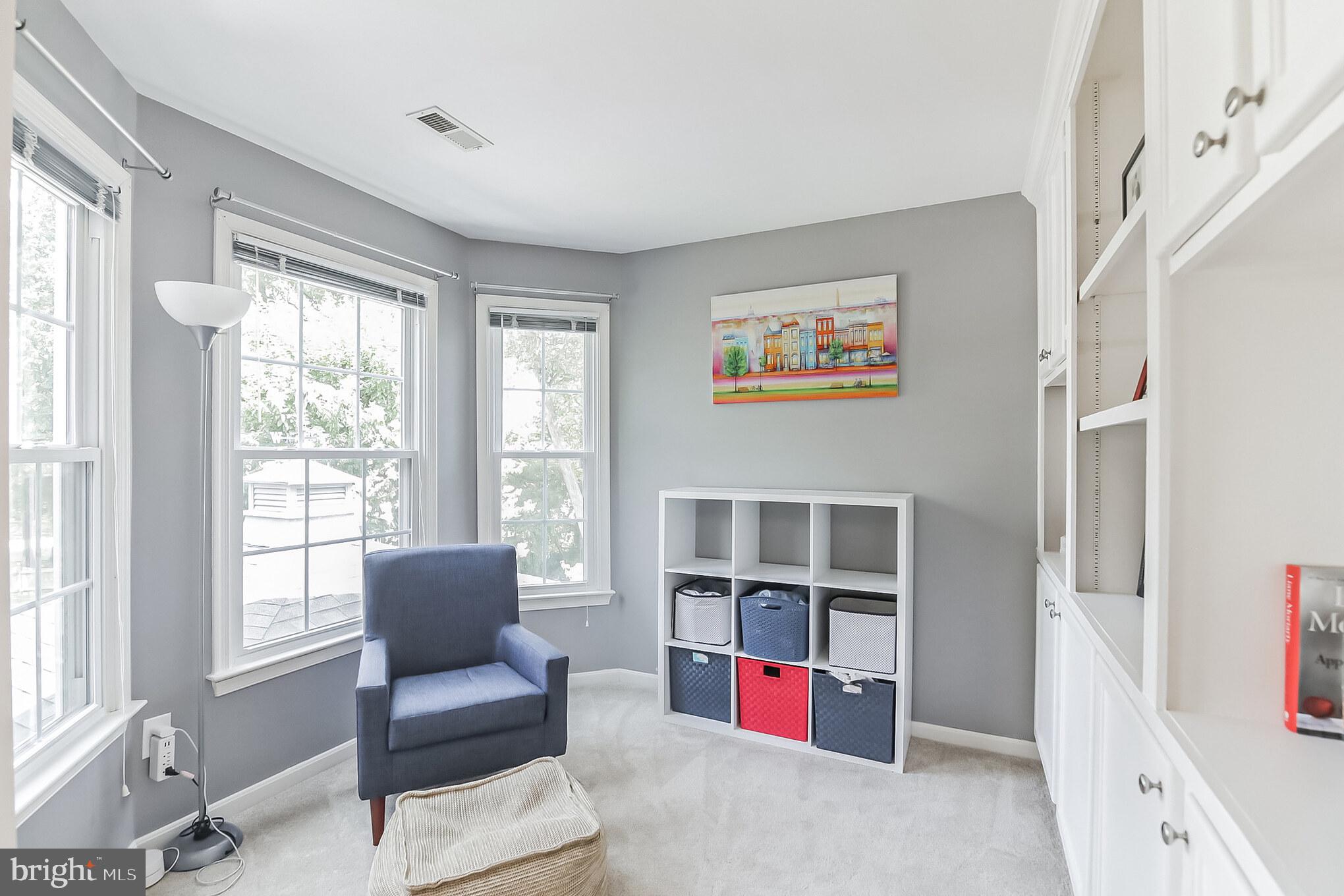 FOX POINT - Residential