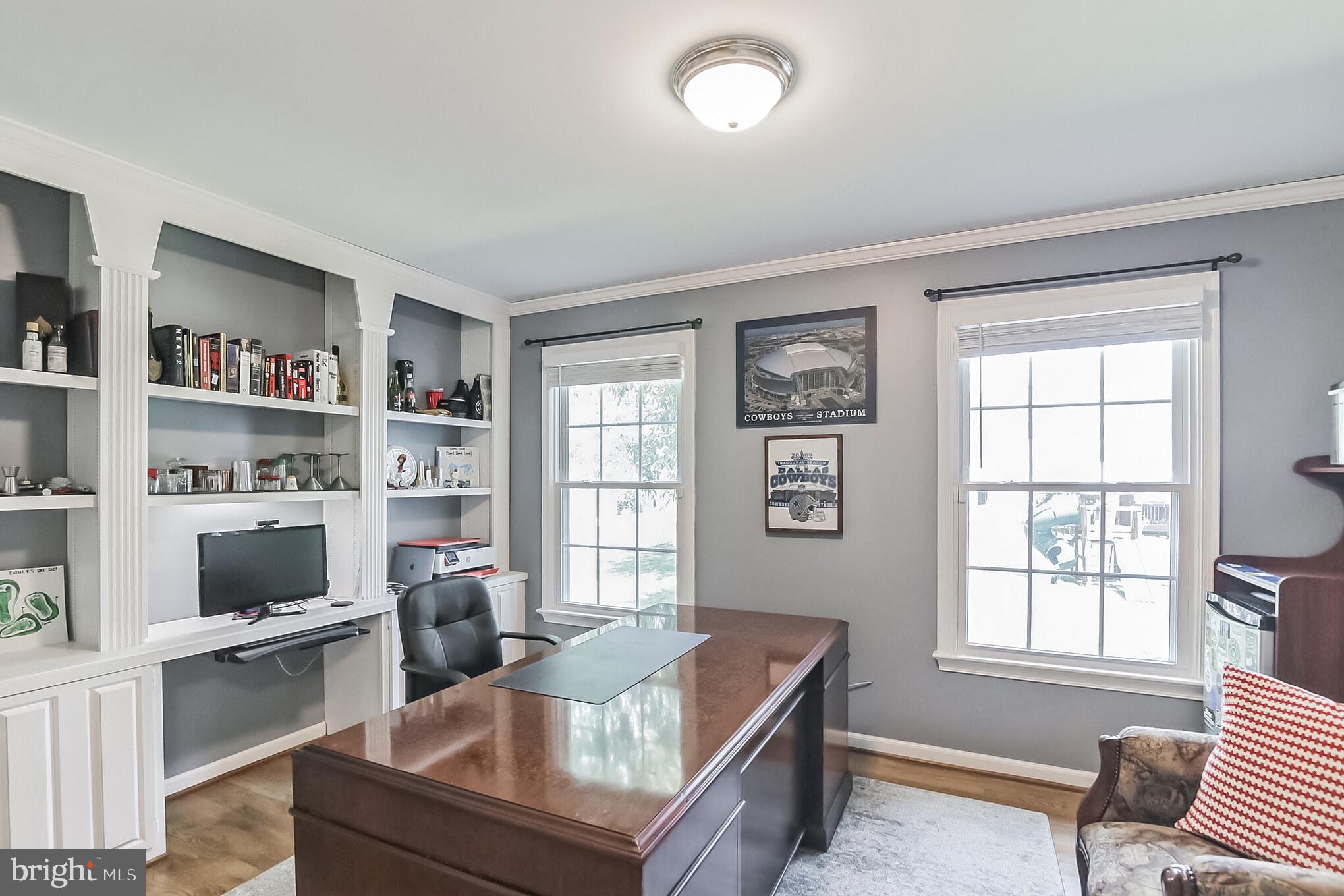 FOX POINT - Residential