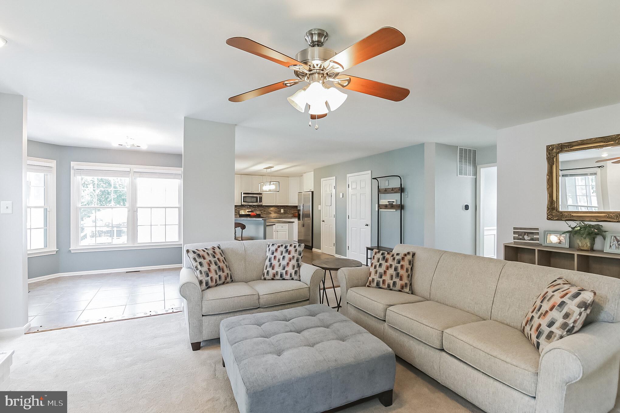 FOX POINT - Residential