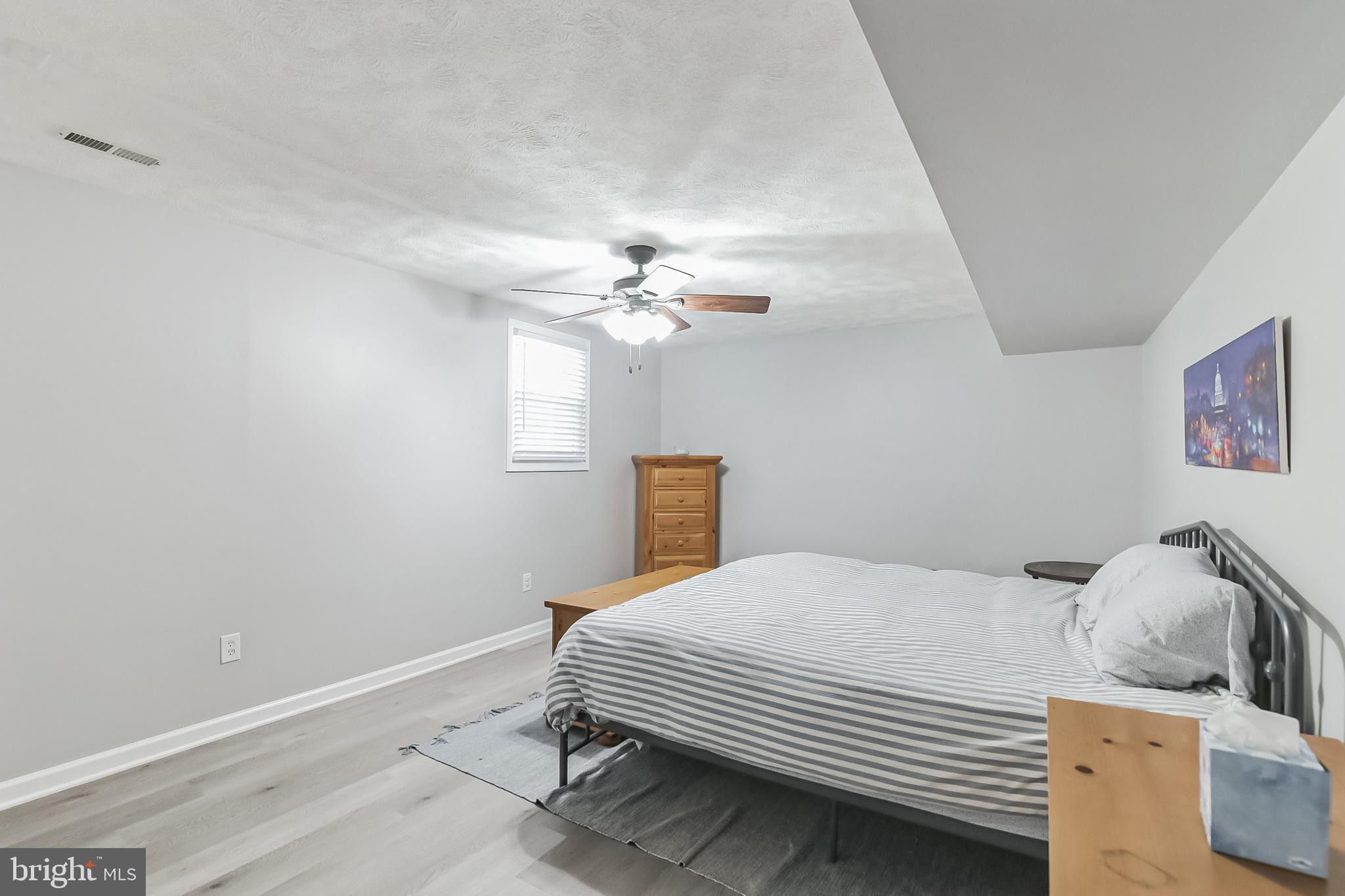 FOX POINT - Residential