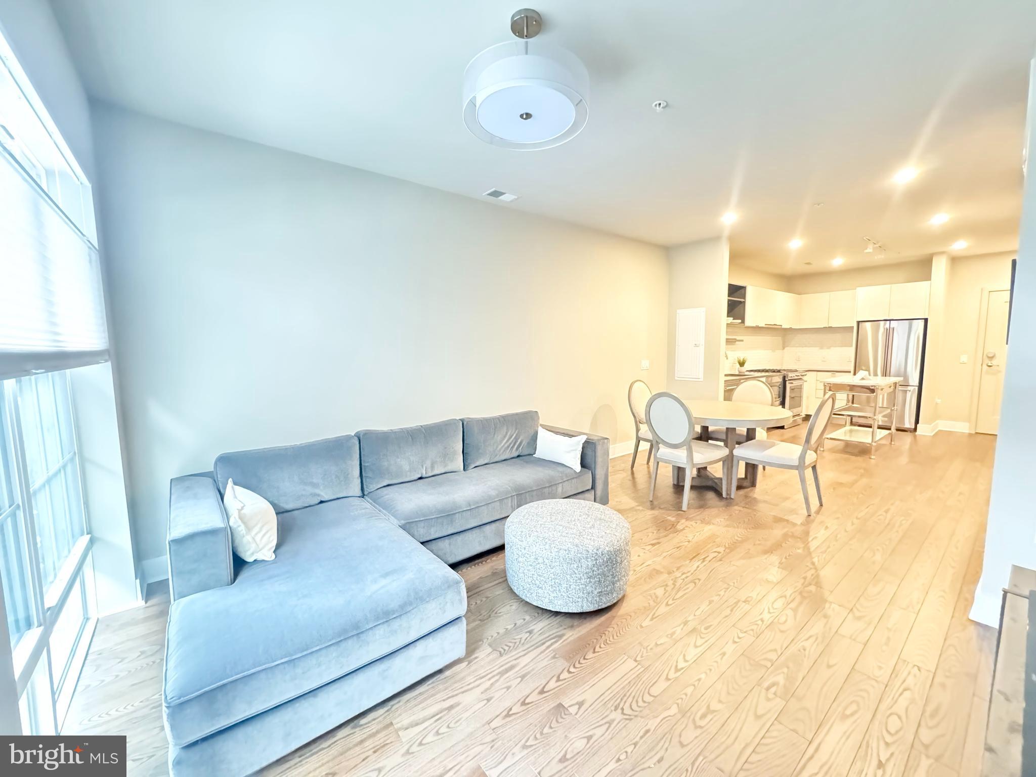 CROWN FARM - Residential