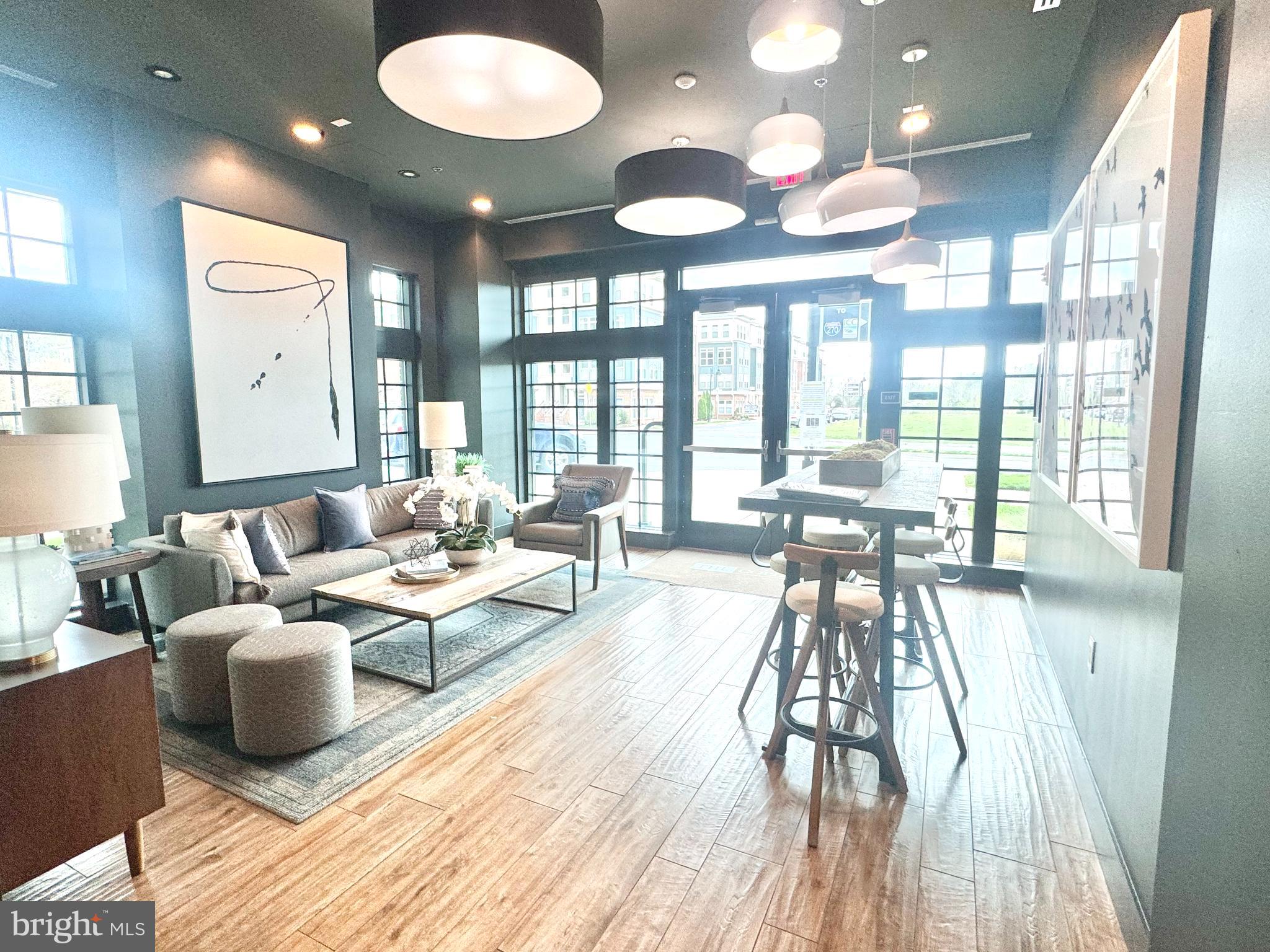 CROWN FARM - Residential