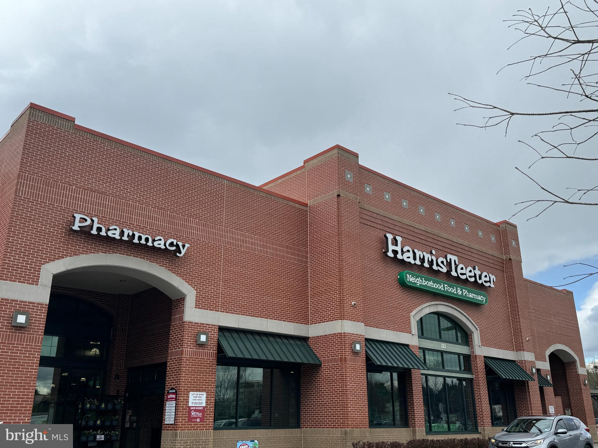 CROWN FARM - Residential