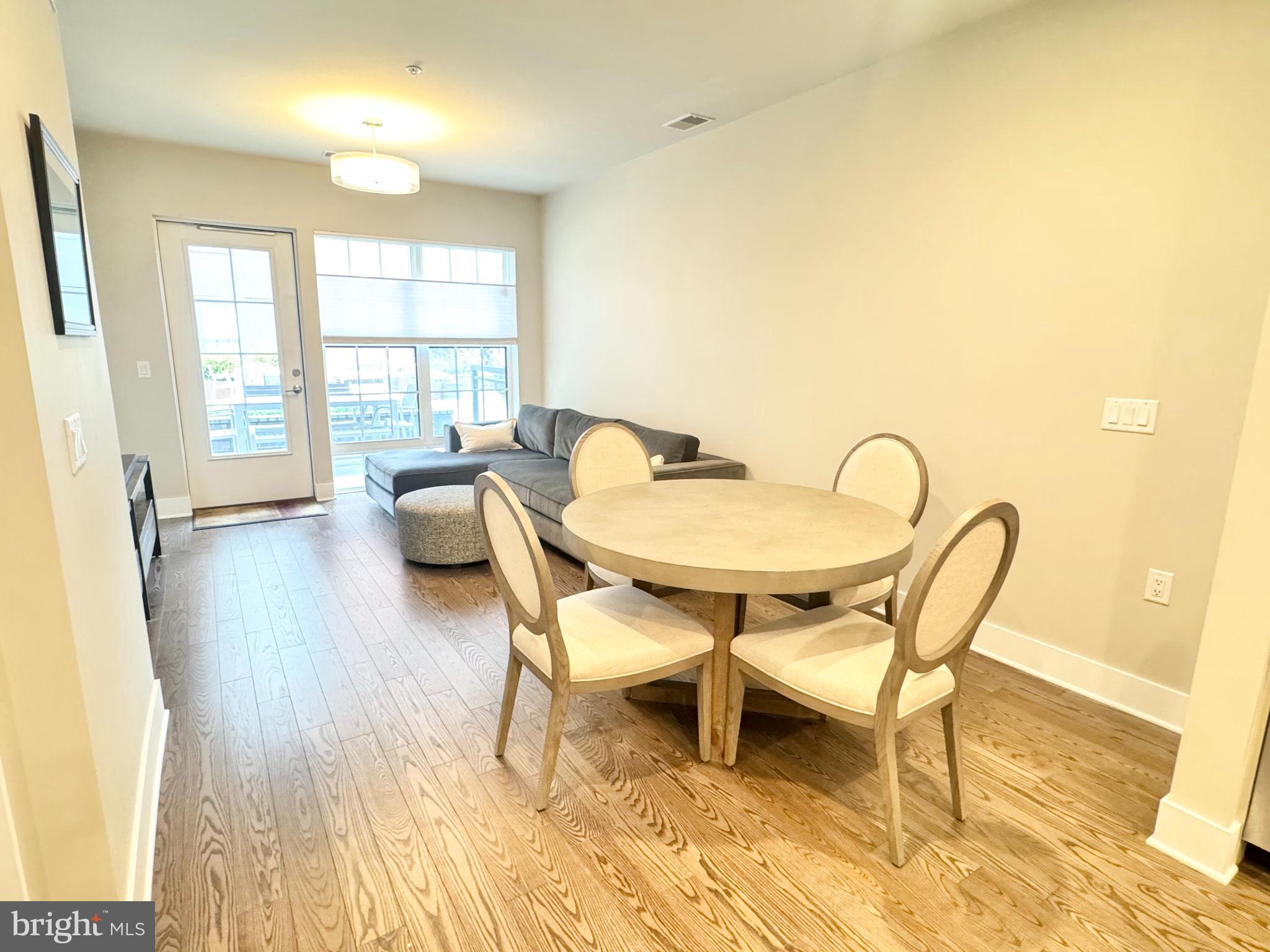 CROWN FARM - Residential