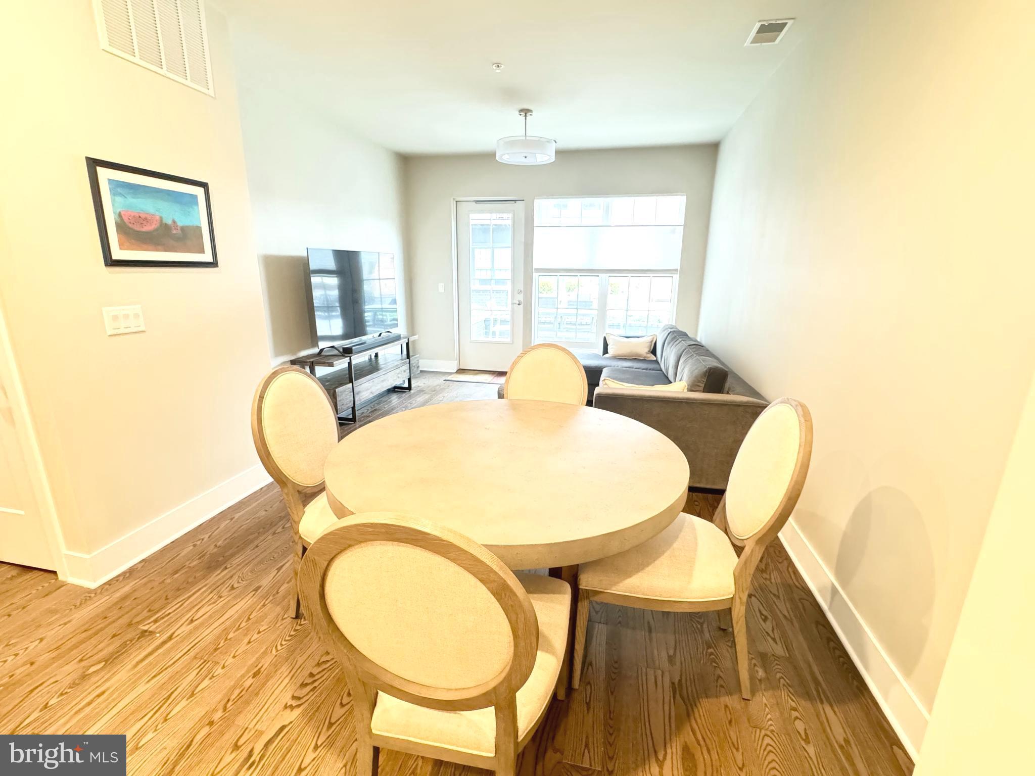 CROWN FARM - Residential