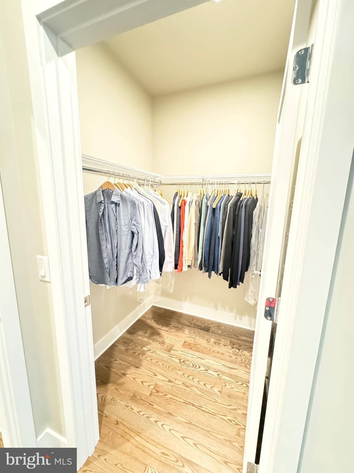 CROWN FARM - Residential