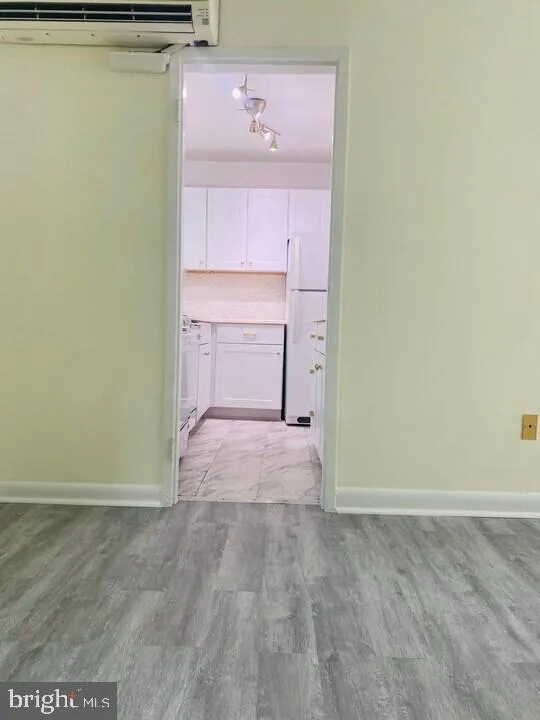 Bethesda, Maryland 20814, United States, 2 Bedrooms Bedrooms, ,1 BathroomBathrooms,Residential,Active,136480