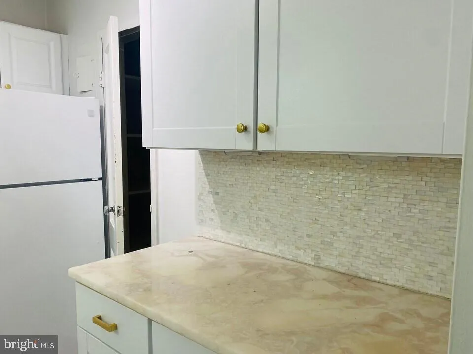 Bethesda, Maryland 20814, United States, 2 Bedrooms Bedrooms, ,1 BathroomBathrooms,Residential,Active,136480