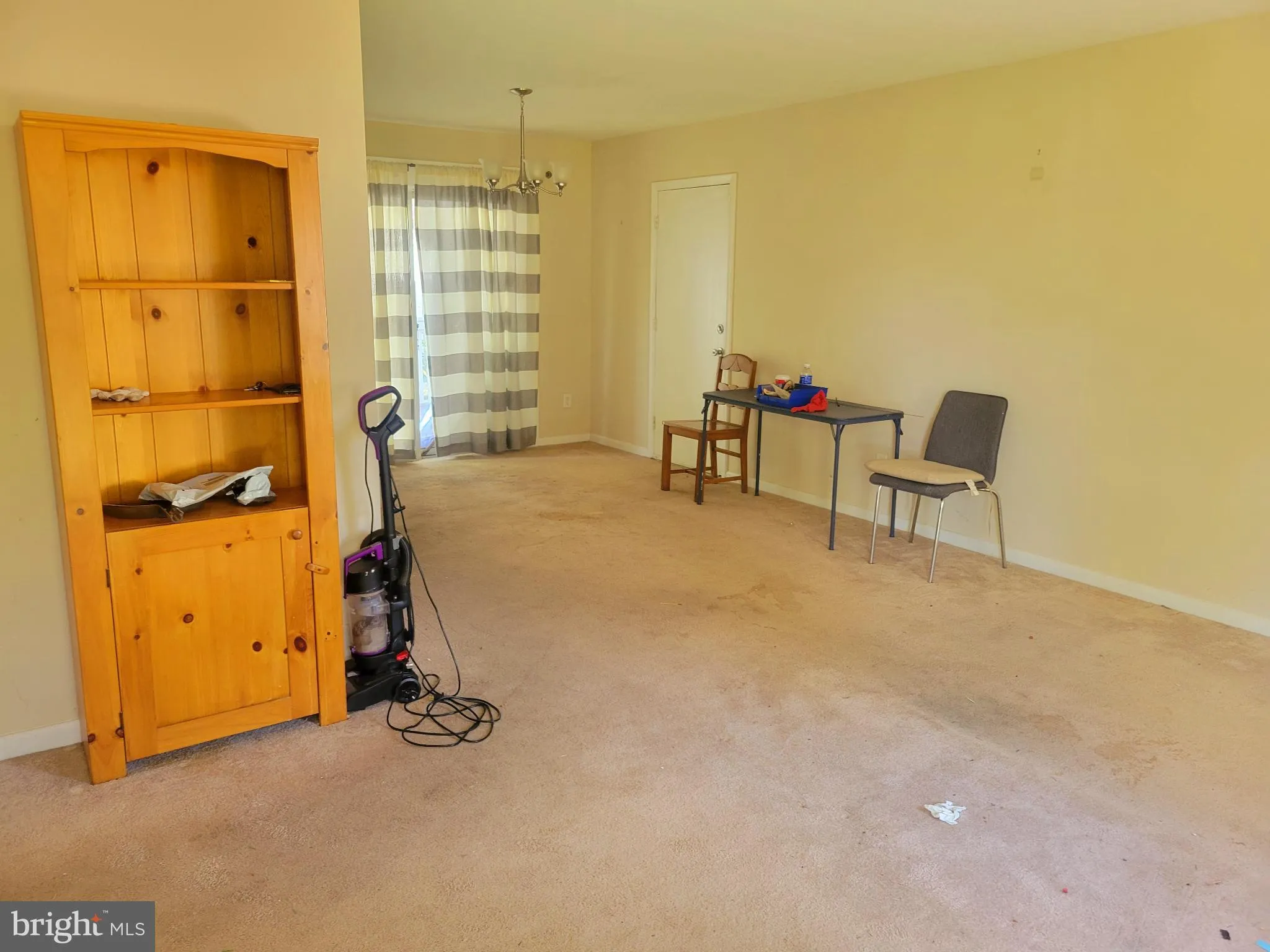 Palmyra, New Jersey 08065, United States, 2 Bedrooms Bedrooms, ,1 BathroomBathrooms,Residential,Active,213055