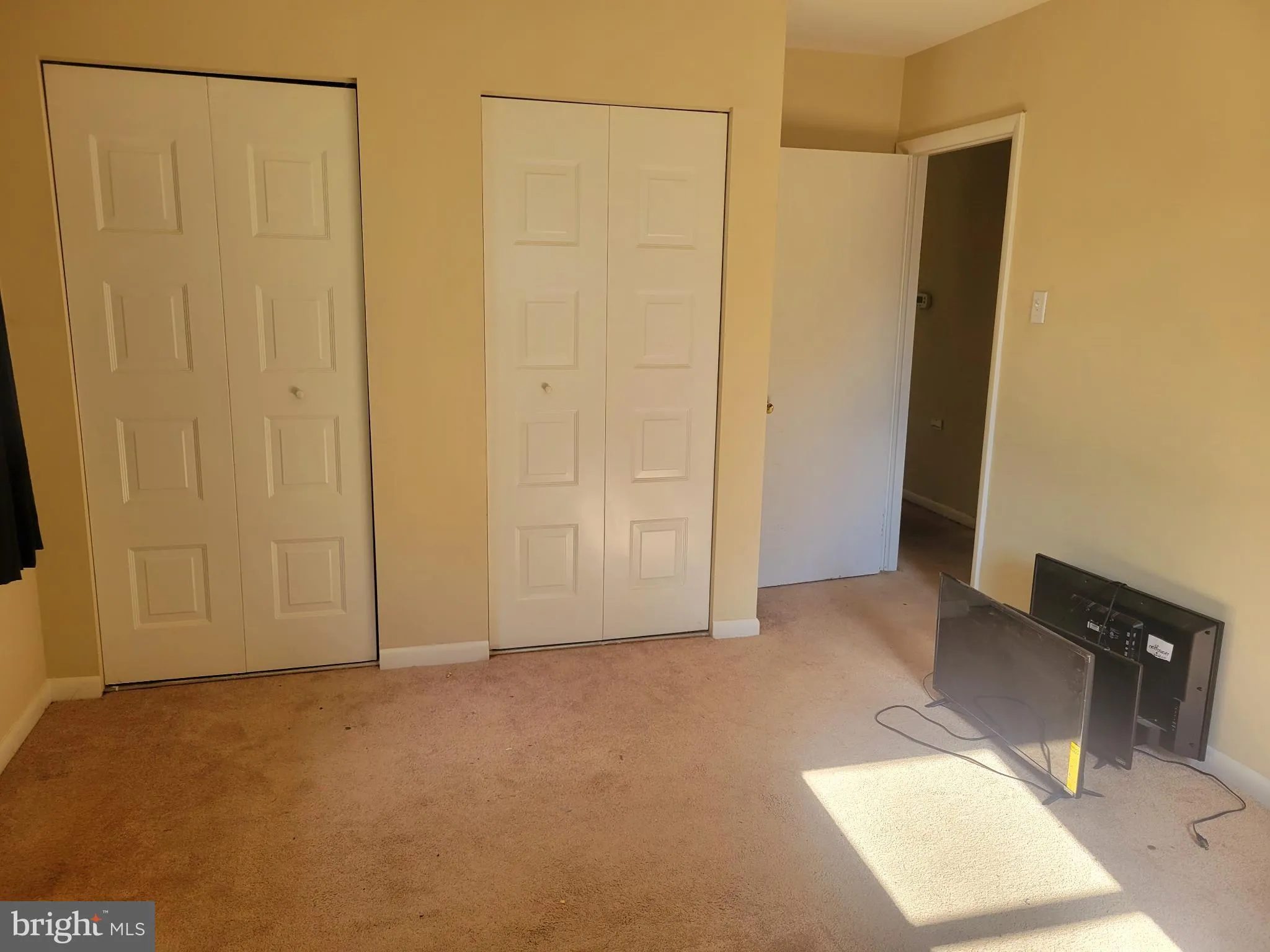 Palmyra, New Jersey 08065, United States, 2 Bedrooms Bedrooms, ,1 BathroomBathrooms,Residential,Active,213055