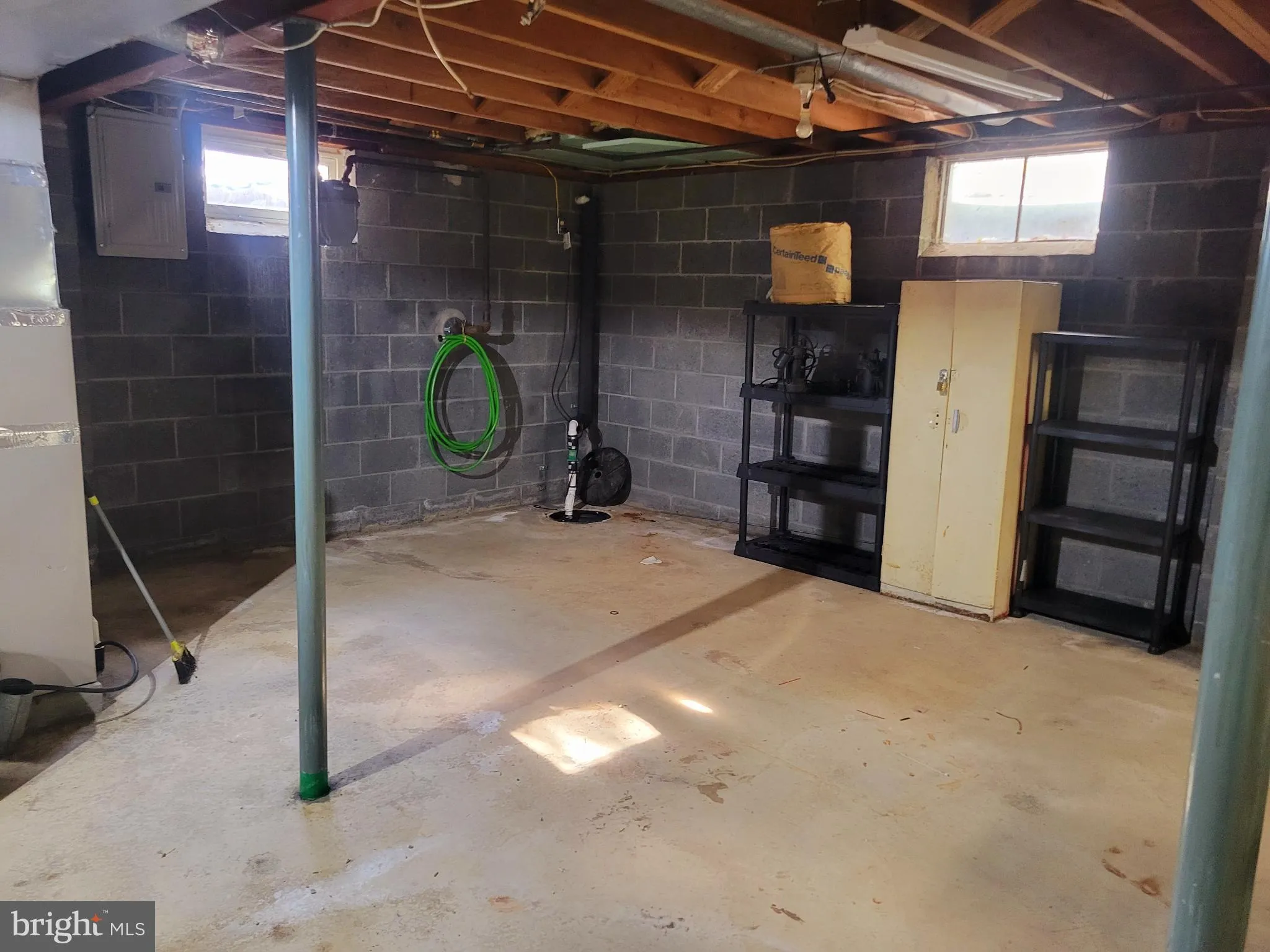 Palmyra, New Jersey 08065, United States, 2 Bedrooms Bedrooms, ,1 BathroomBathrooms,Residential,Active,213055