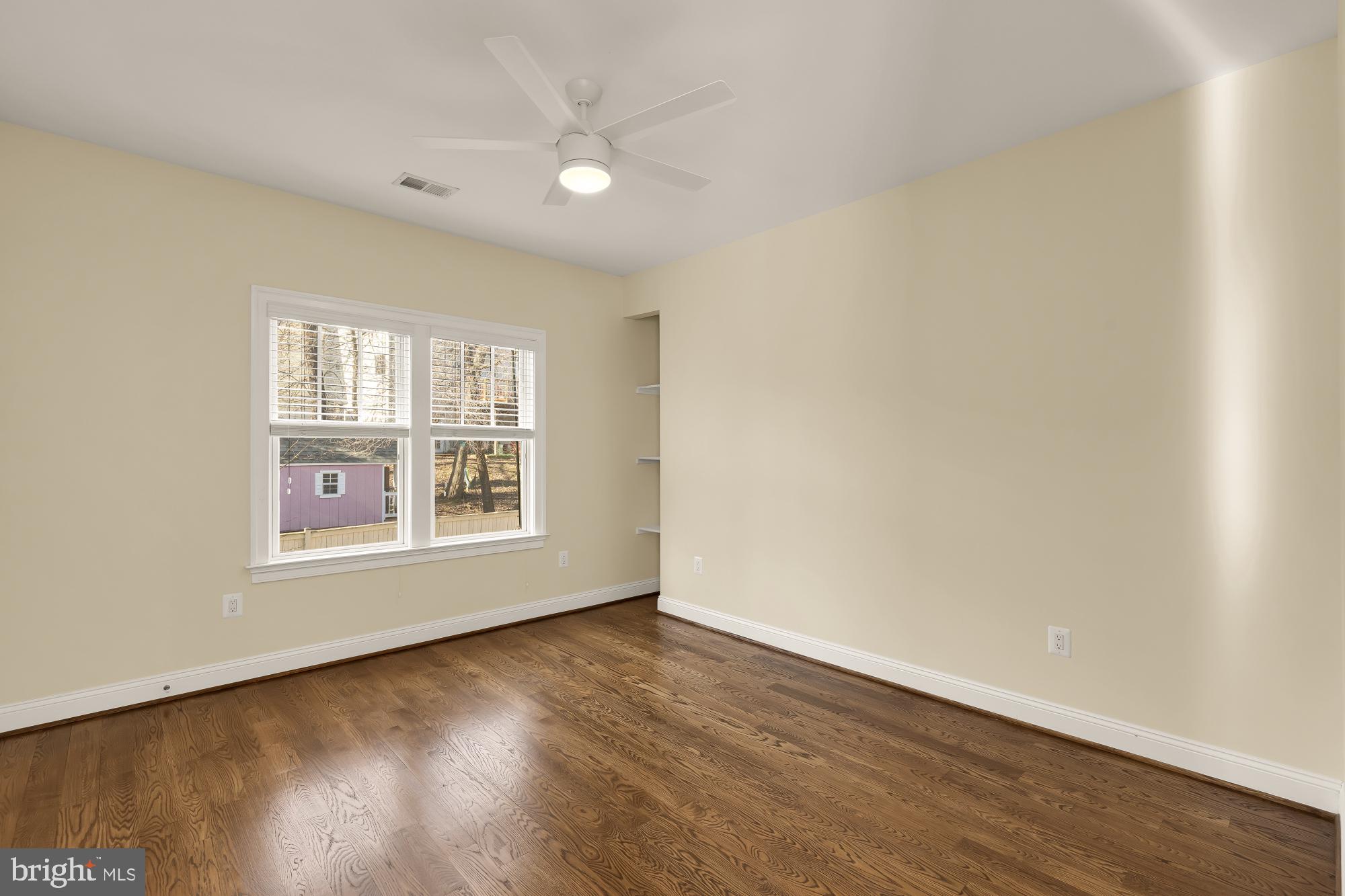 BROYHILL HEIGHTS - Residential