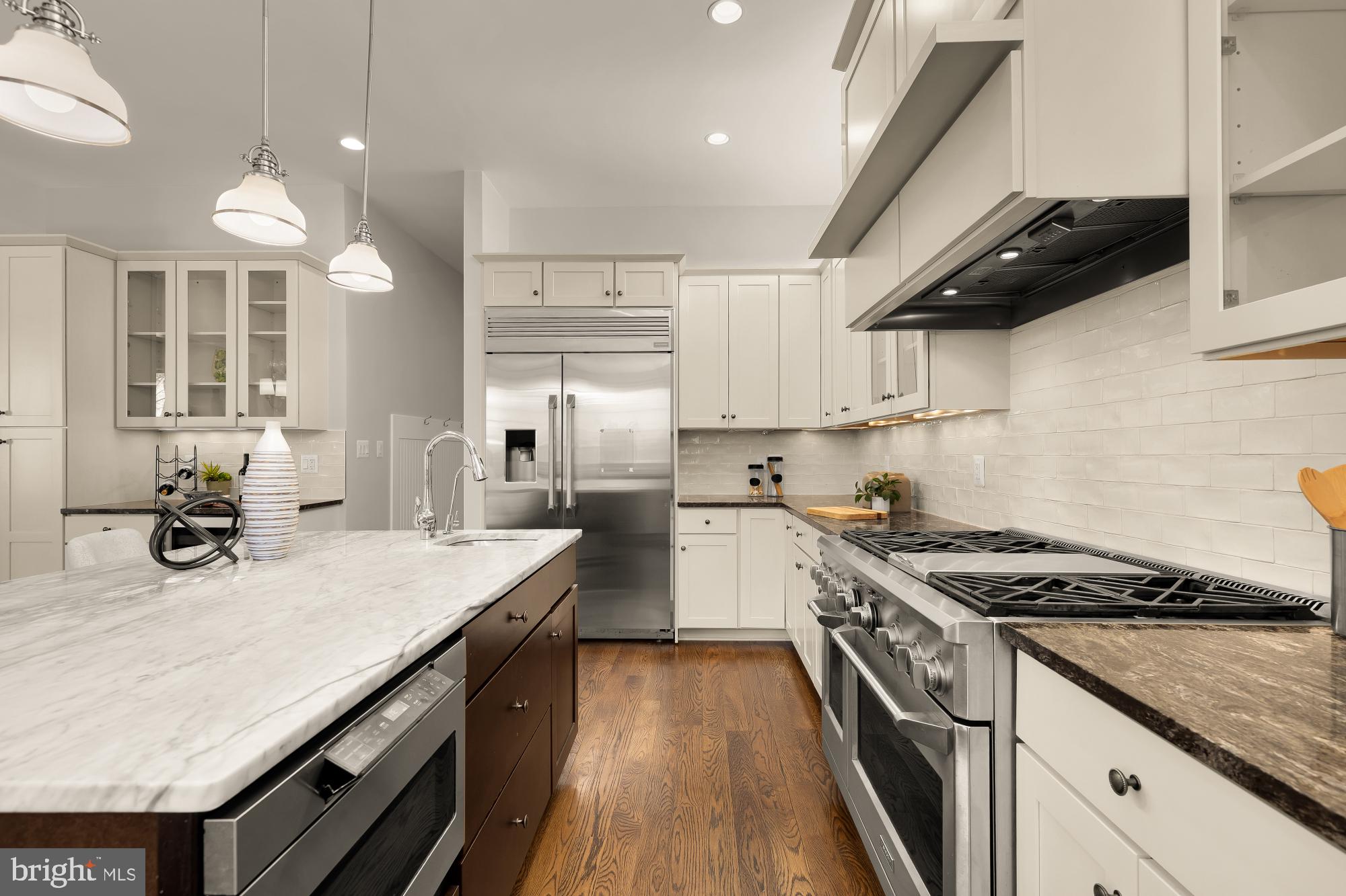 BROYHILL HEIGHTS - Residential