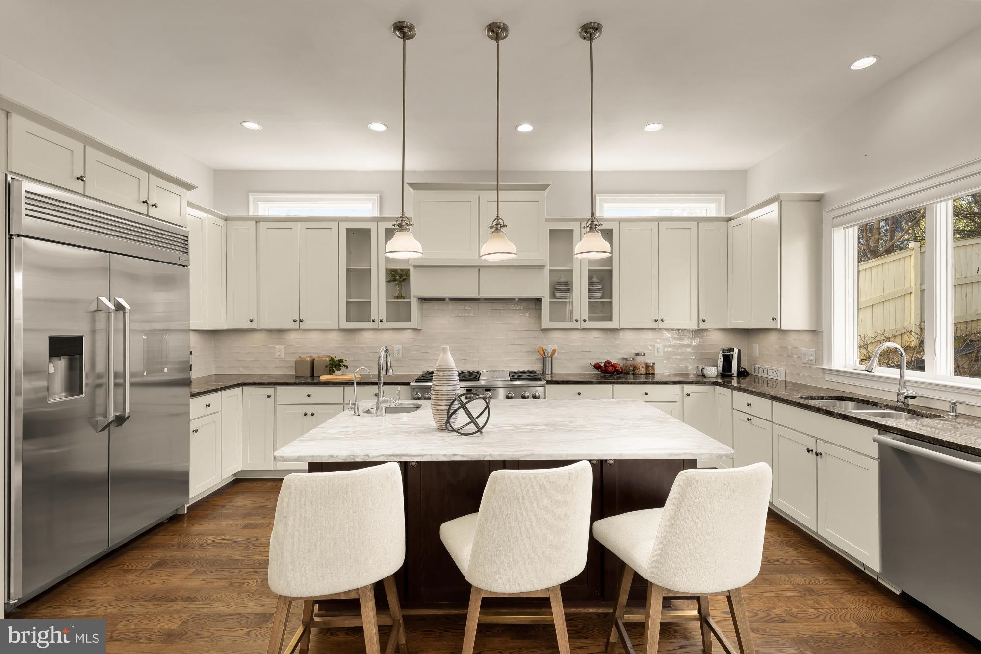 BROYHILL HEIGHTS - Residential