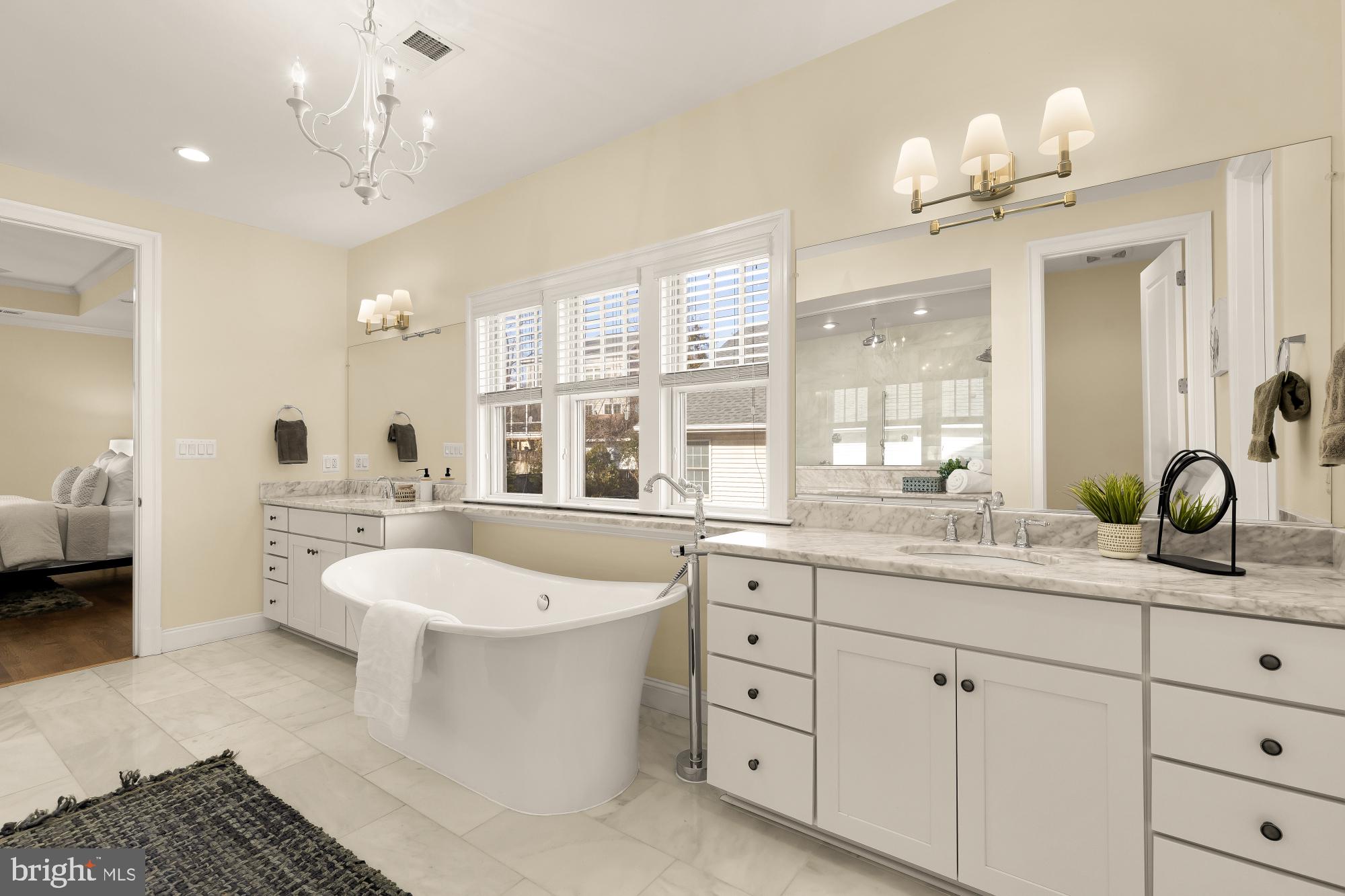 BROYHILL HEIGHTS - Residential