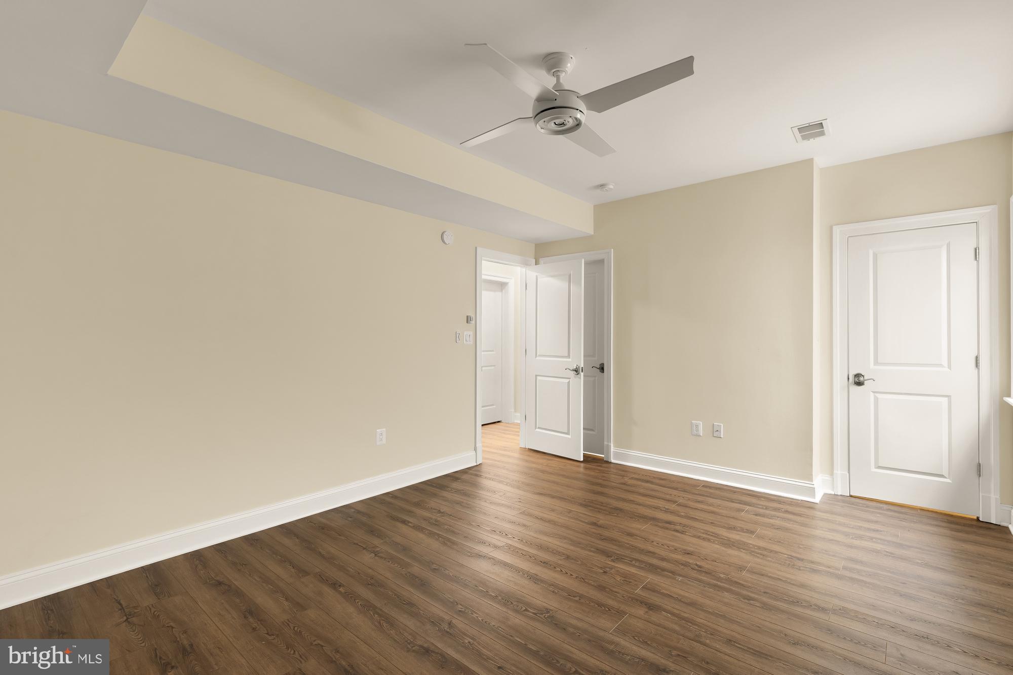 BROYHILL HEIGHTS - Residential