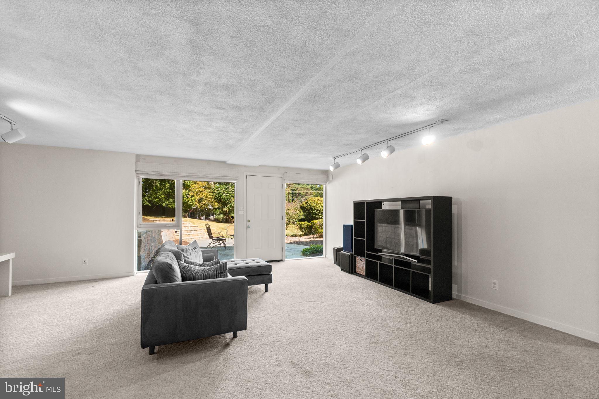 STEVENSON - Residential