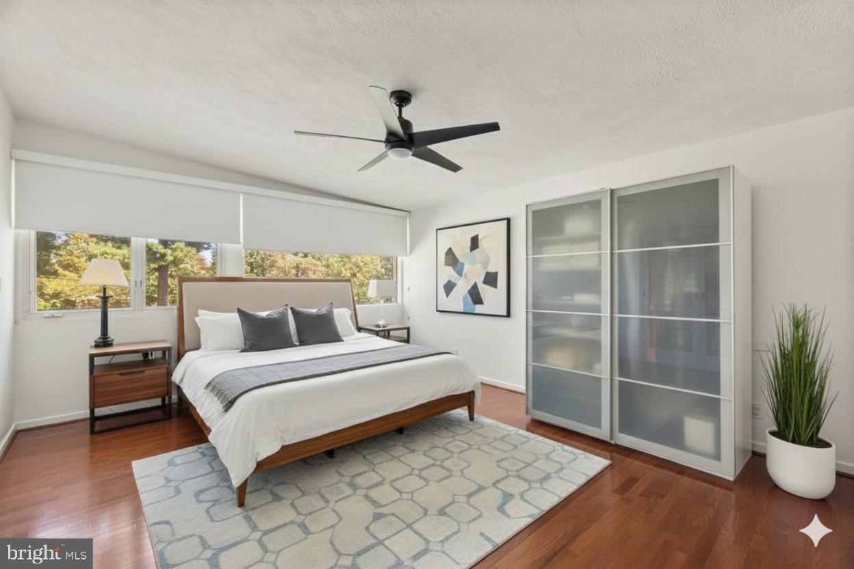 8203 TALL CHIMNEY COURT