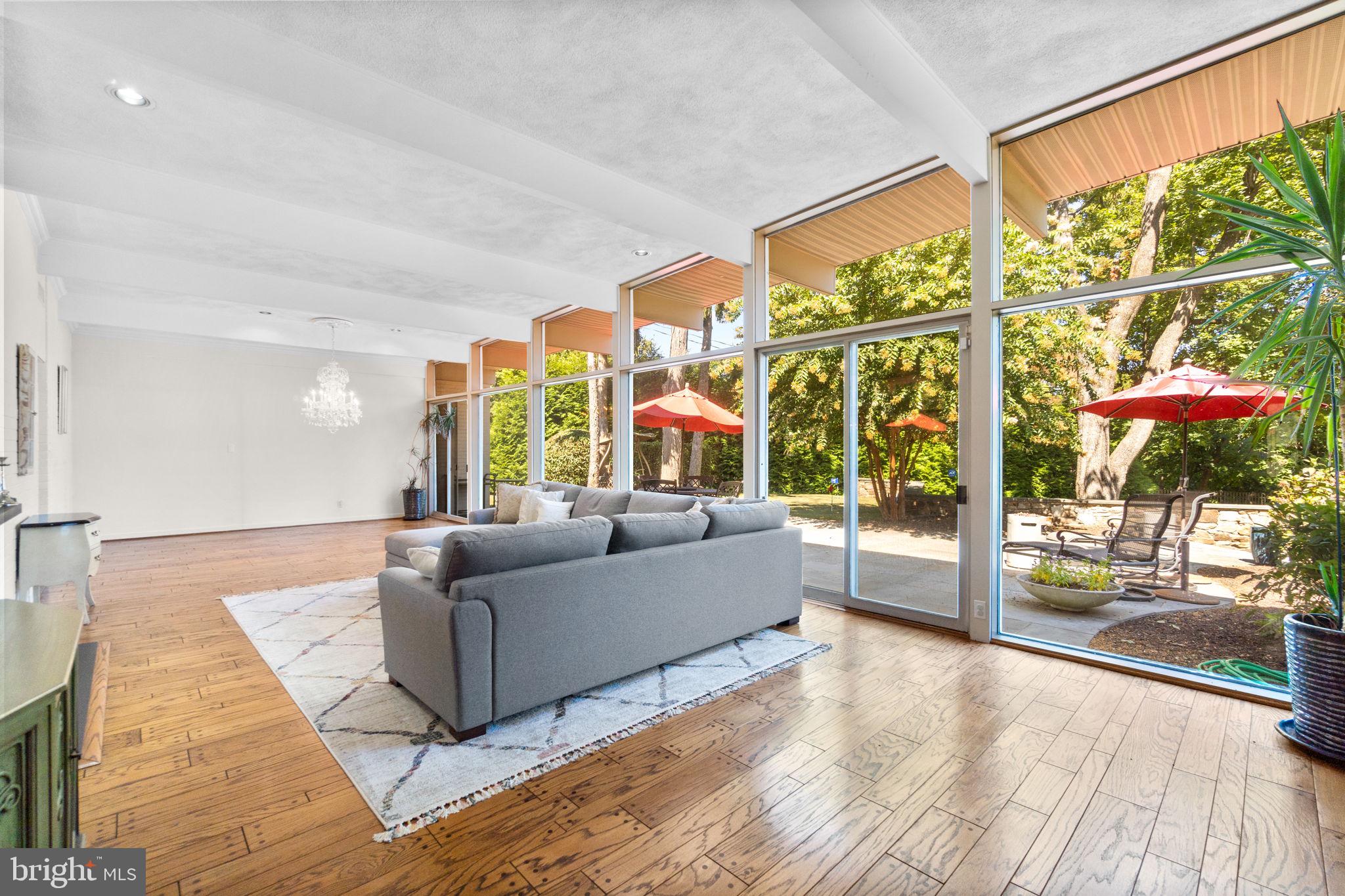 8203 TALL CHIMNEY COURT